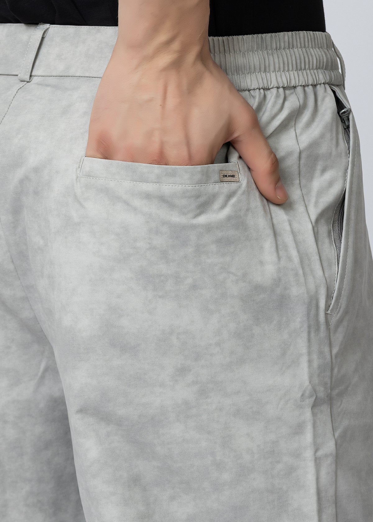 GREY COMFORT FIT PRINTED PANT