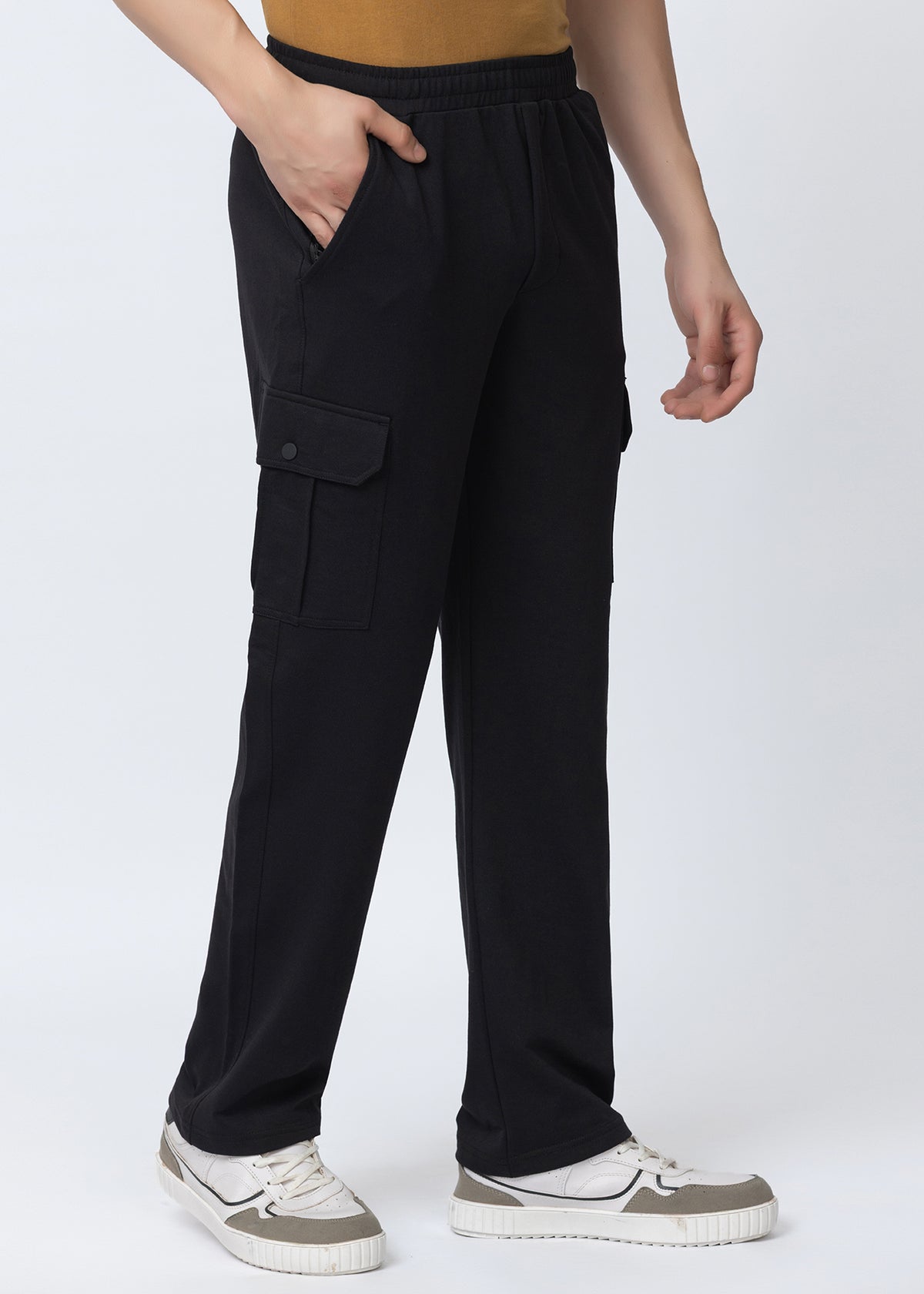 BLACK COMFORT FIT KNITTED CARGO PANT
