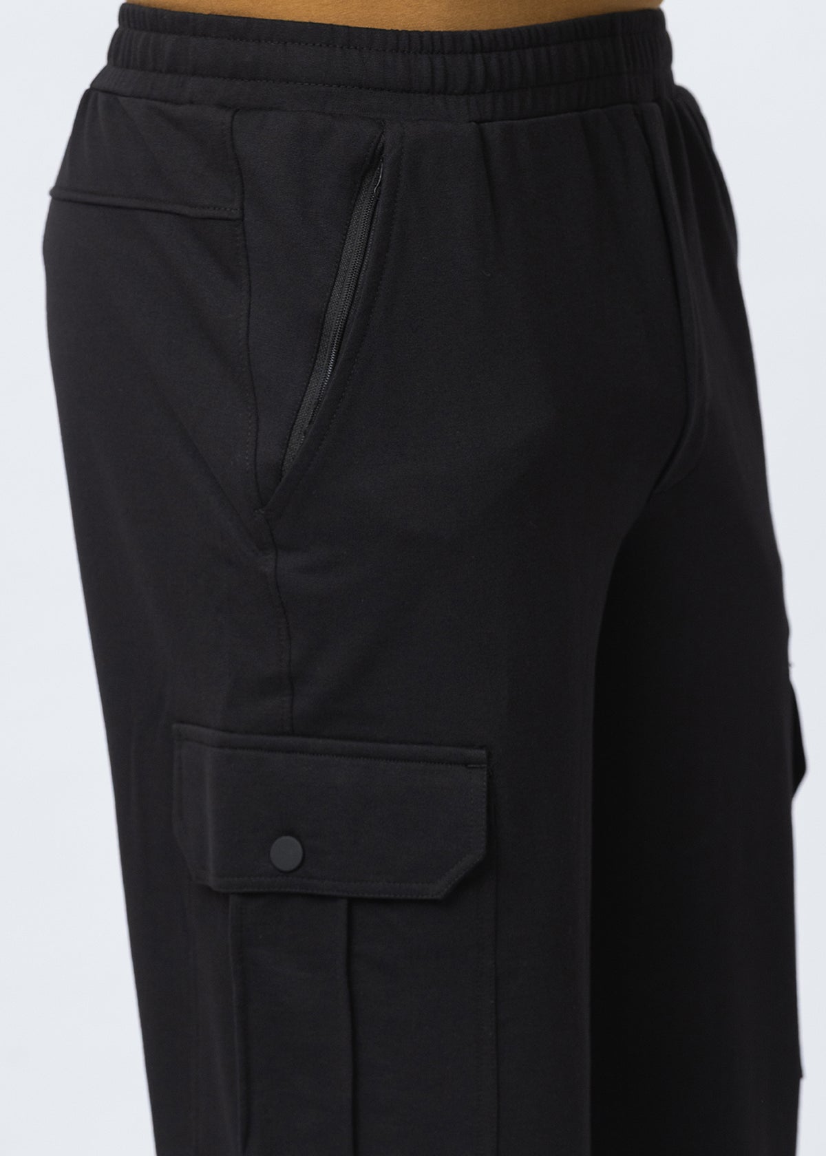 BLACK COMFORT FIT KNITTED CARGO PANT
