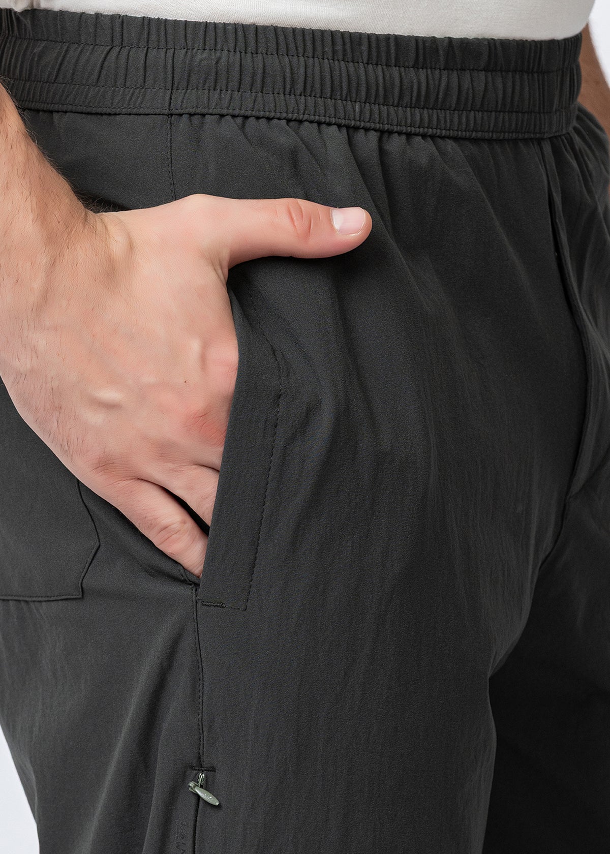 IRON TRAVEL PANT