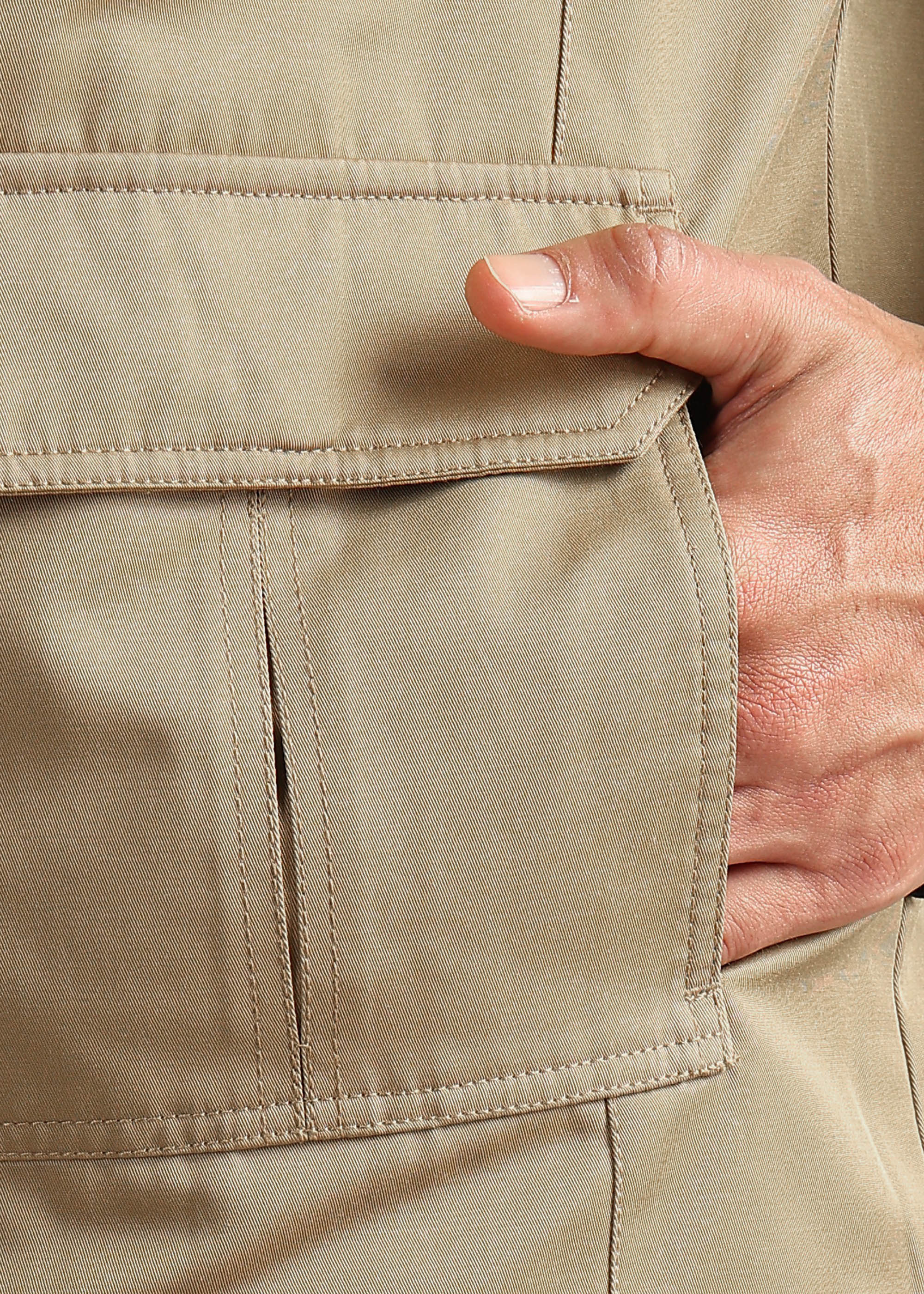 BEIGE SOLID FUR COTTON CARGO FULL SLEEVE JACKET