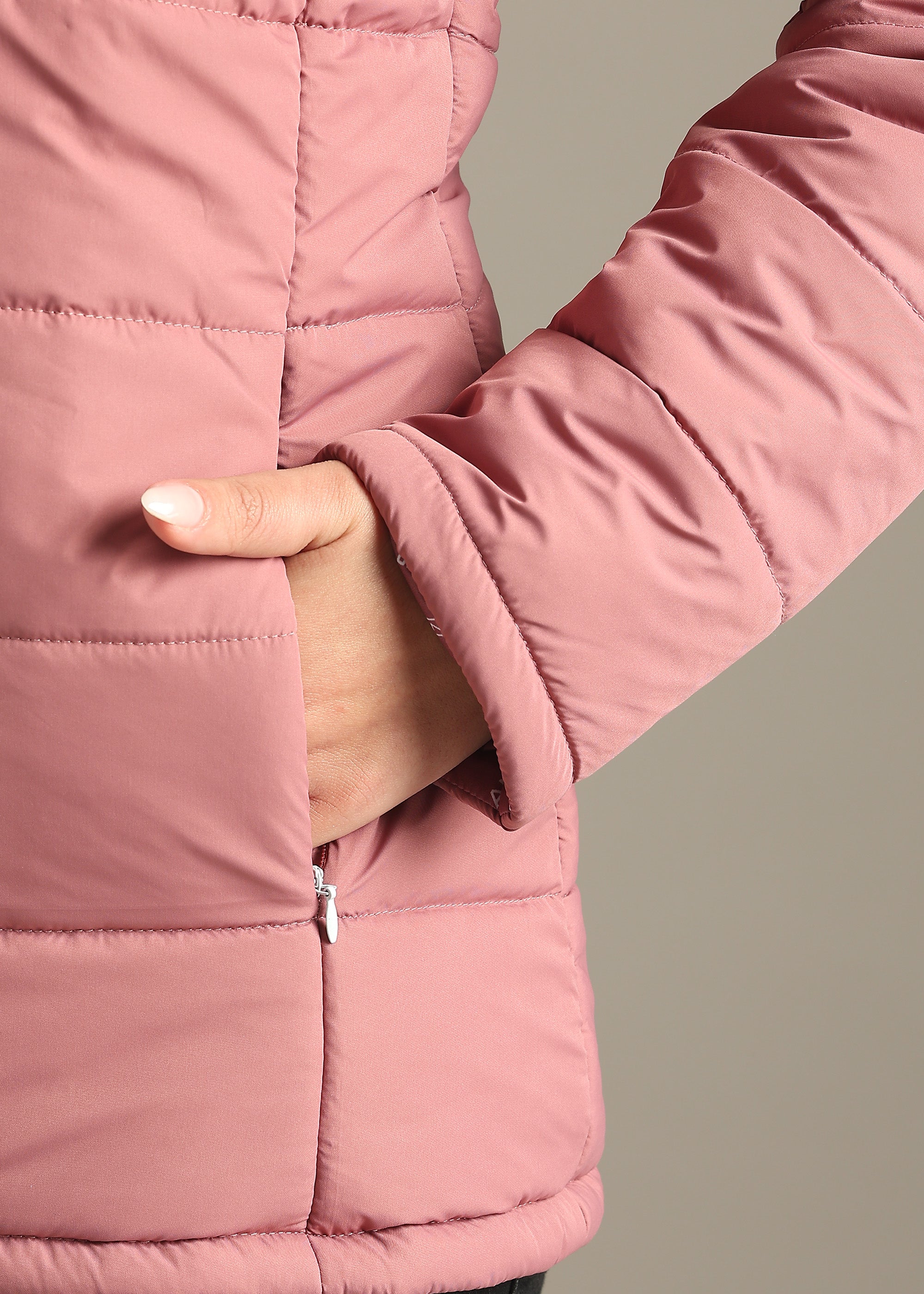 PEACH NYLON REVERSIBLE FULL SLEEVE JACKET