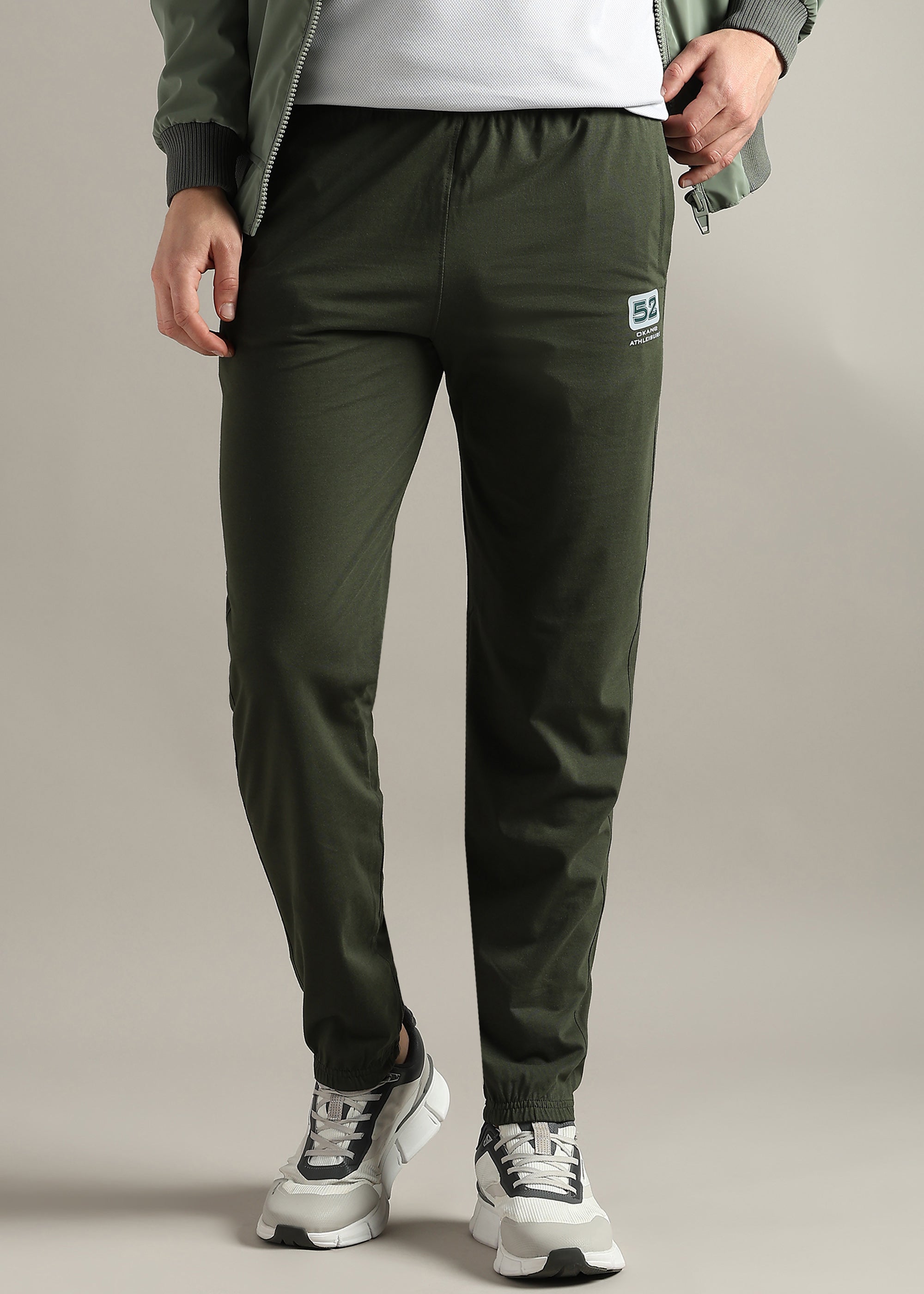 GREEN SOLID COTTON BLENDED JOGGER PANT