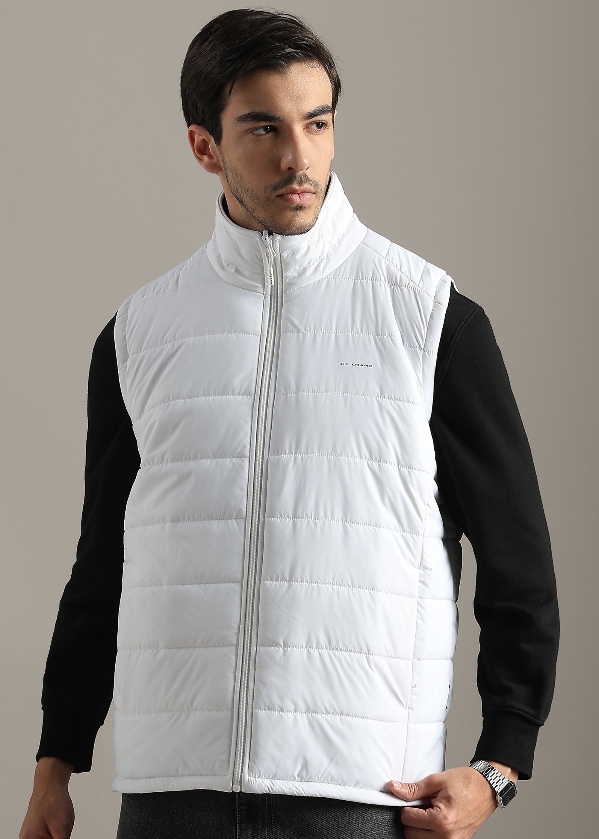 WHITE SOLID NYLON REVERSIBLE SUPER SOFT GILET