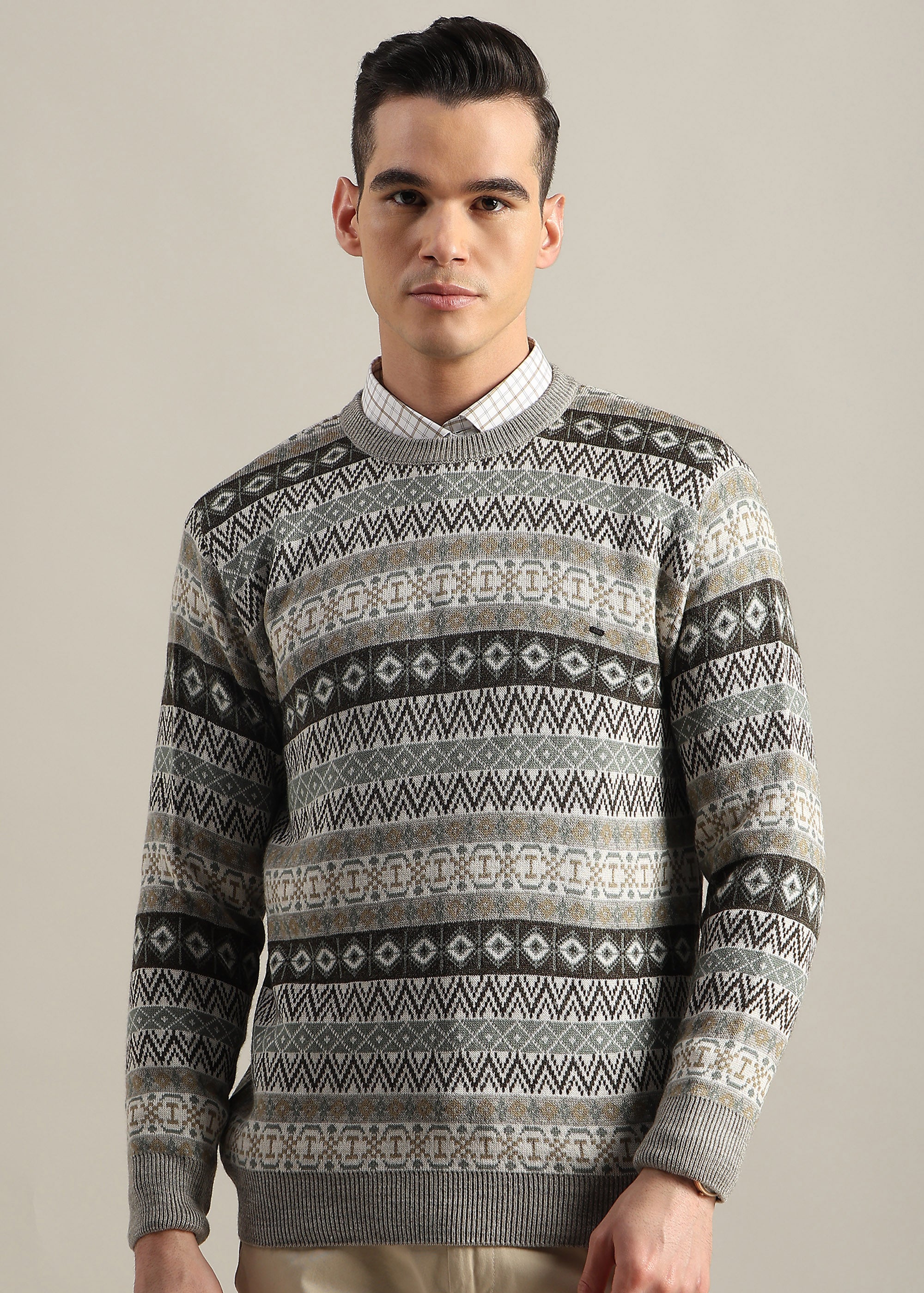 MOUSE STRUCTURED CREW NECK SWEATER