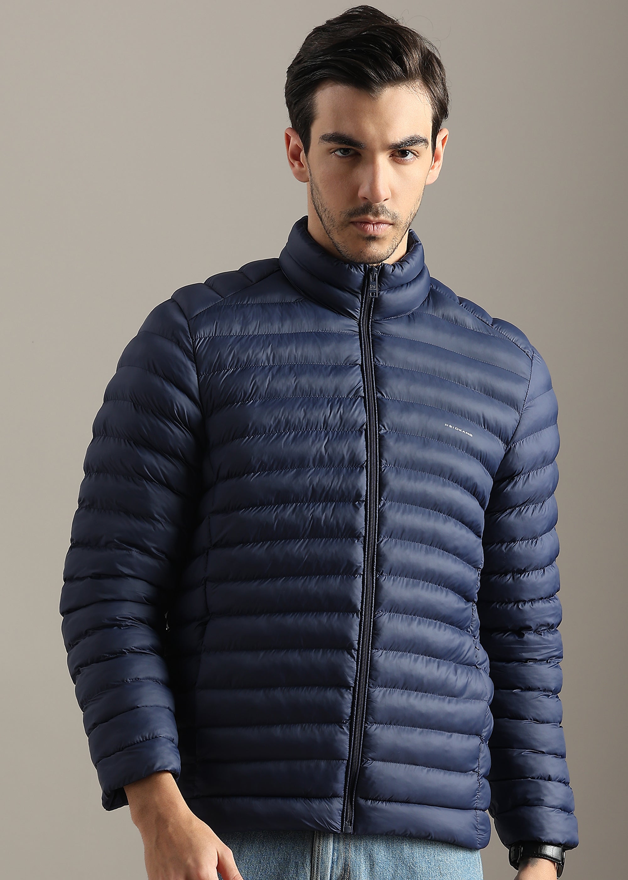 BLUE SOLID WEIGHTLESS WARMTH+PORTABLE FULL SLEEVE JACKET