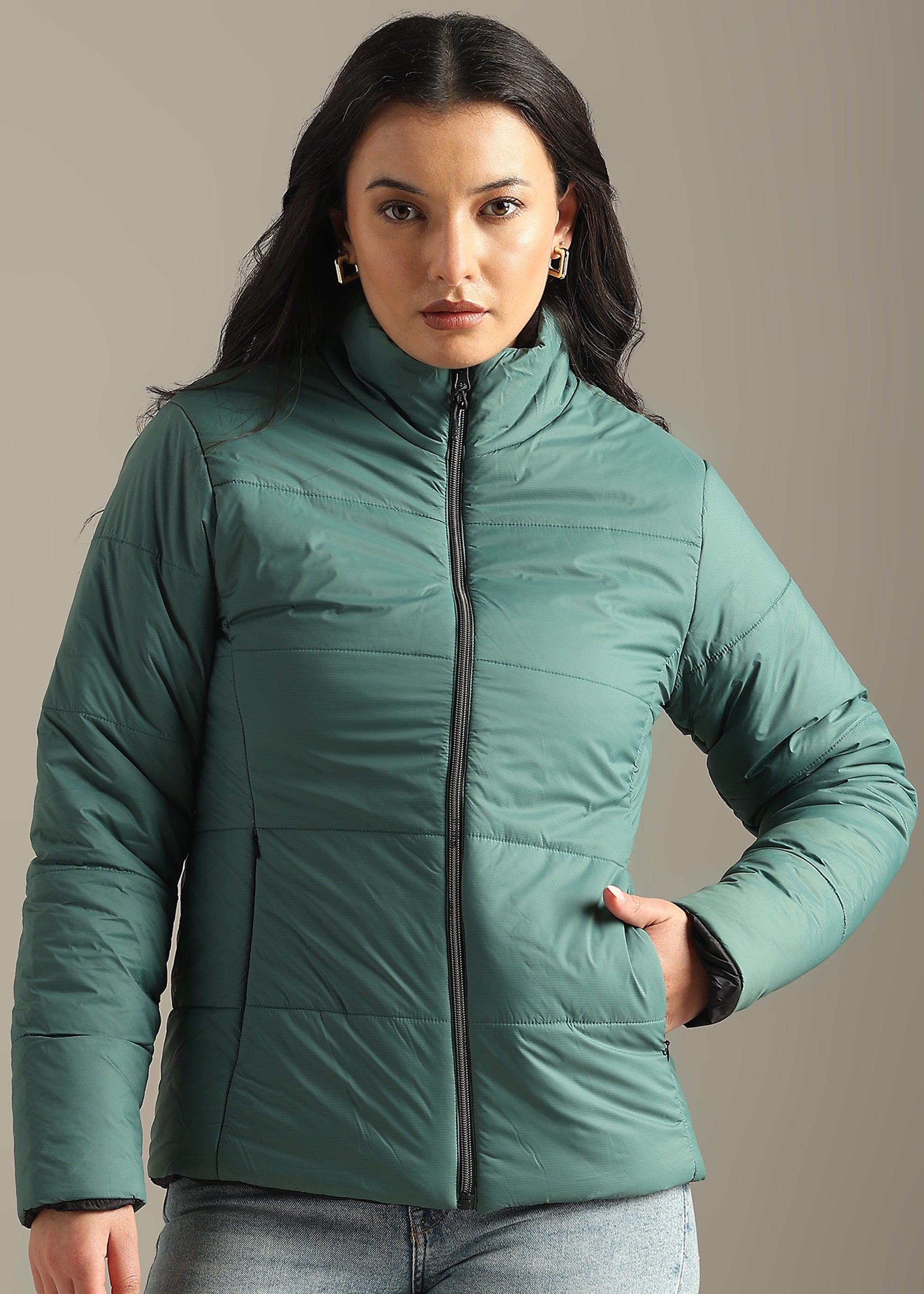 GREEN NYLON REVERSIBLE FULL SLEEVE JACKET