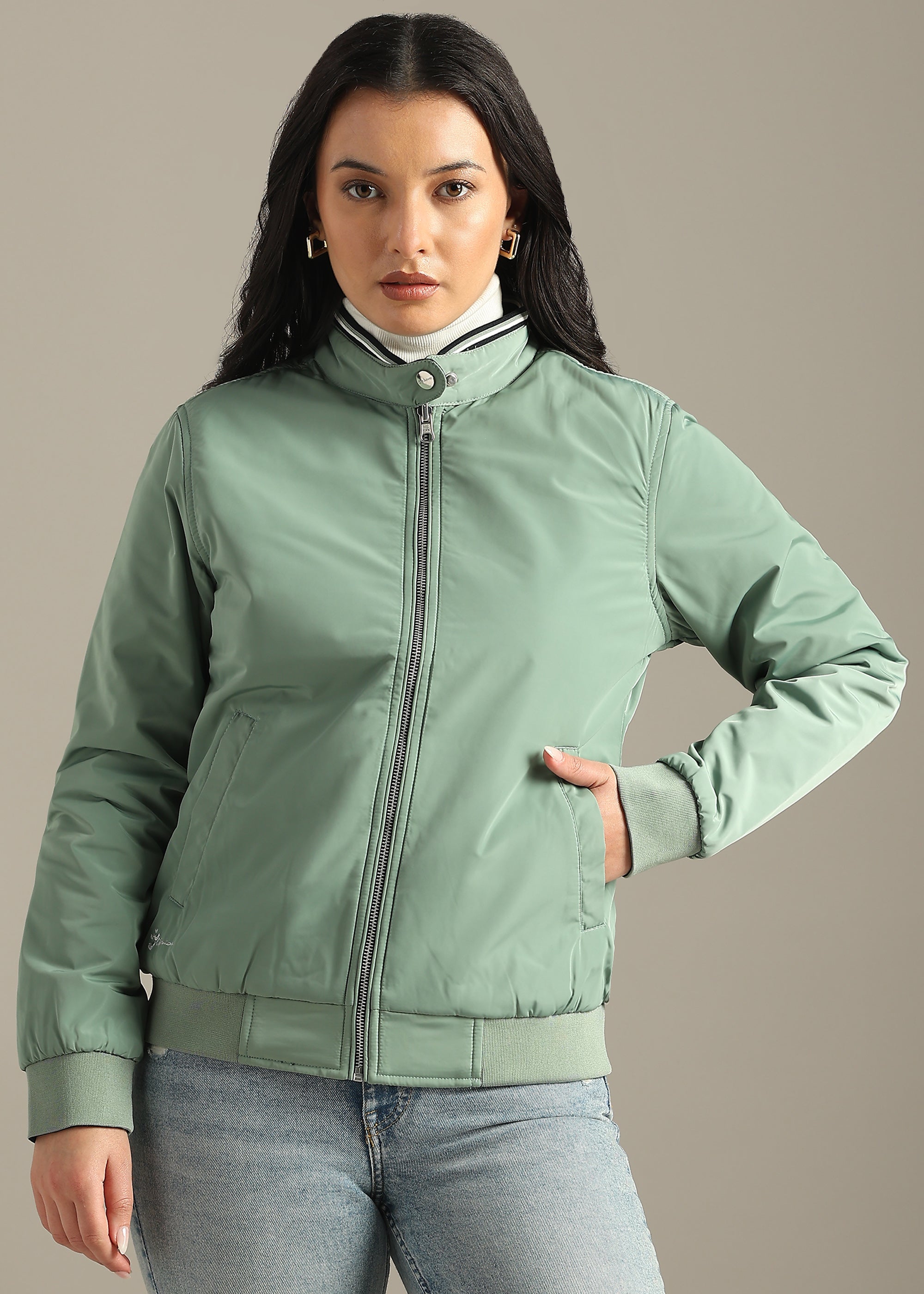 MINT NYLON PREMIUM REVERSIBLE FULL SLEEVE JACKET