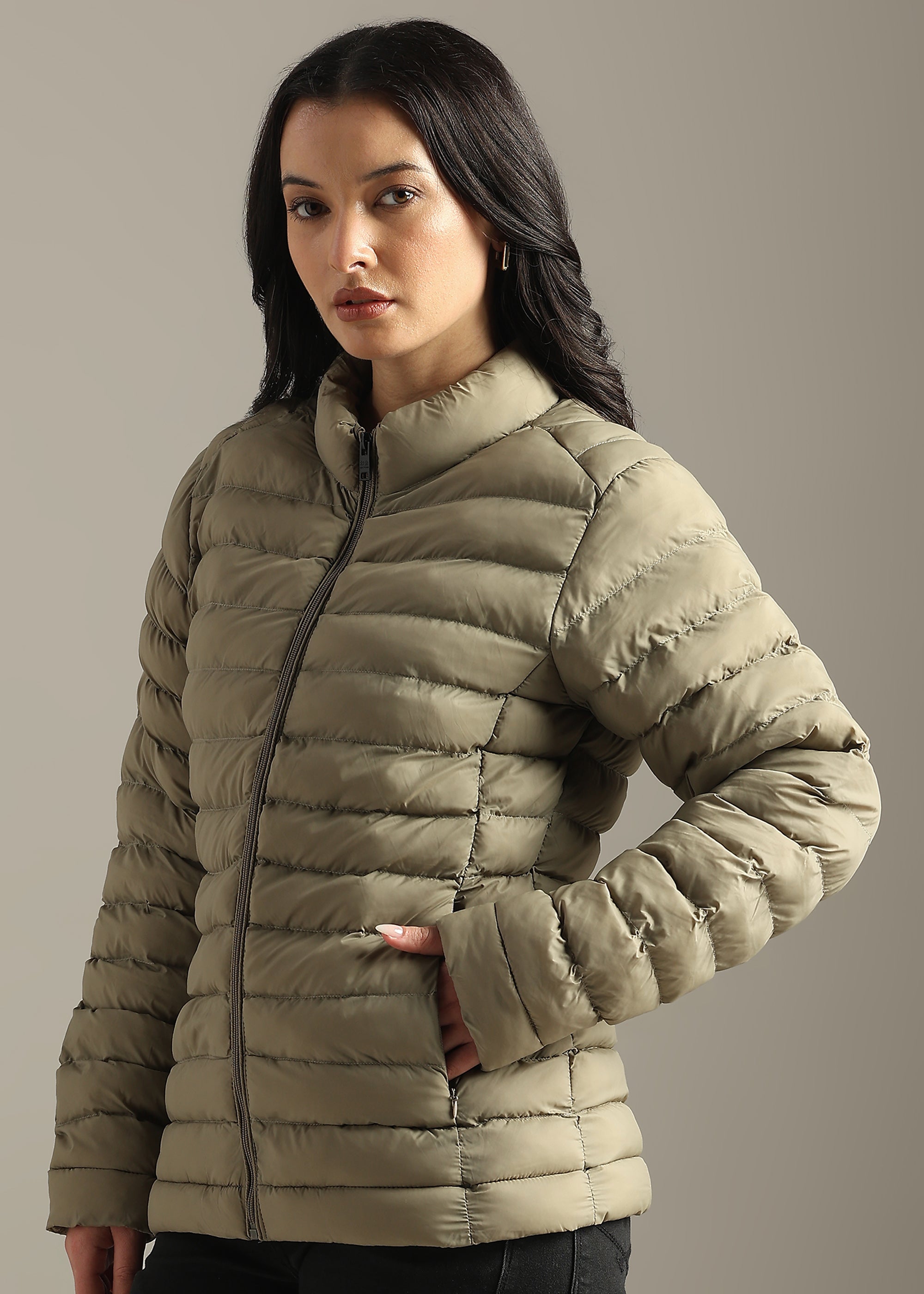 BROWN SOLID POLYESTER PUFFER FULL SLEEVE JACKET