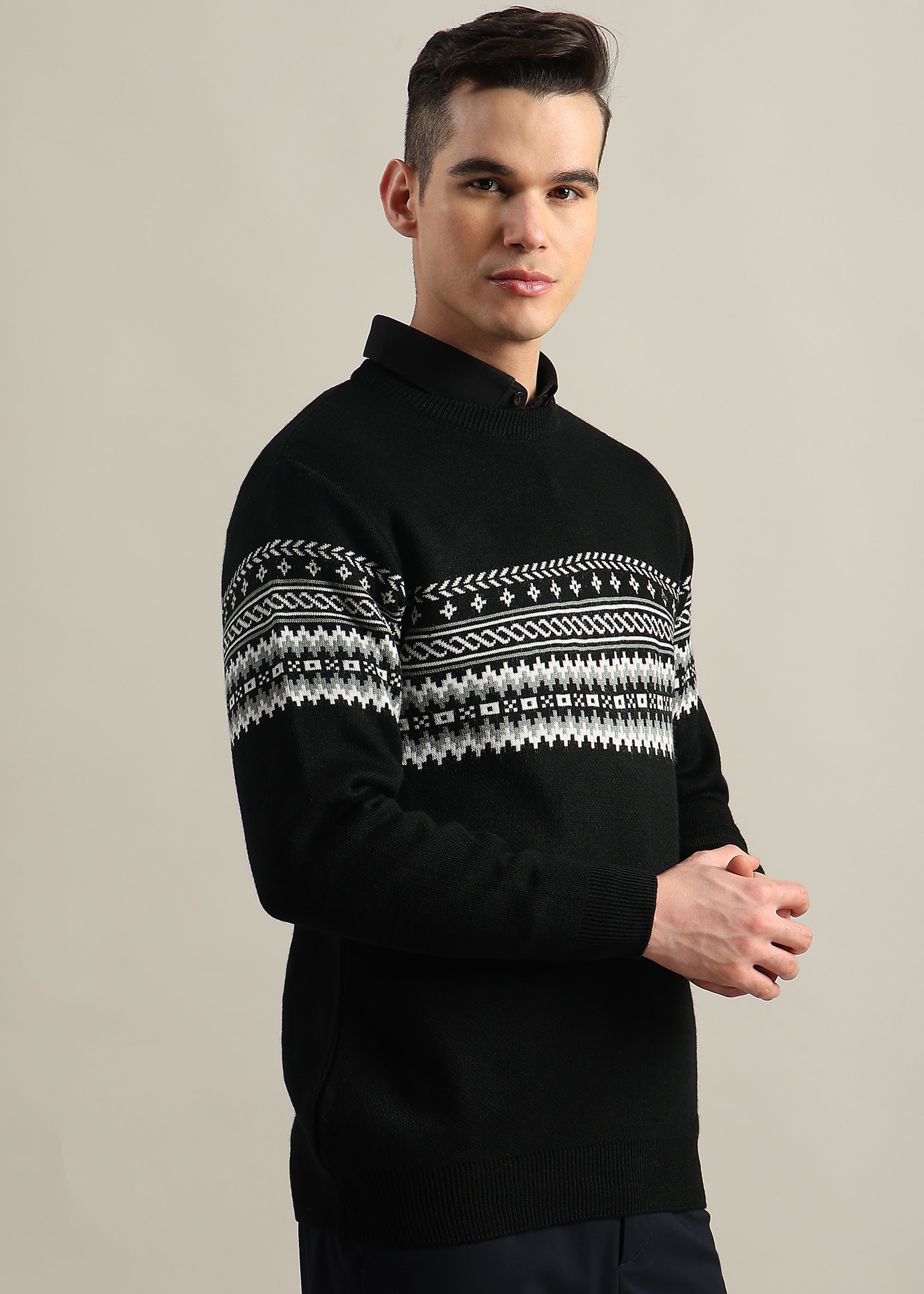 BLACK STRUCTURED CREW NECK SWEATER