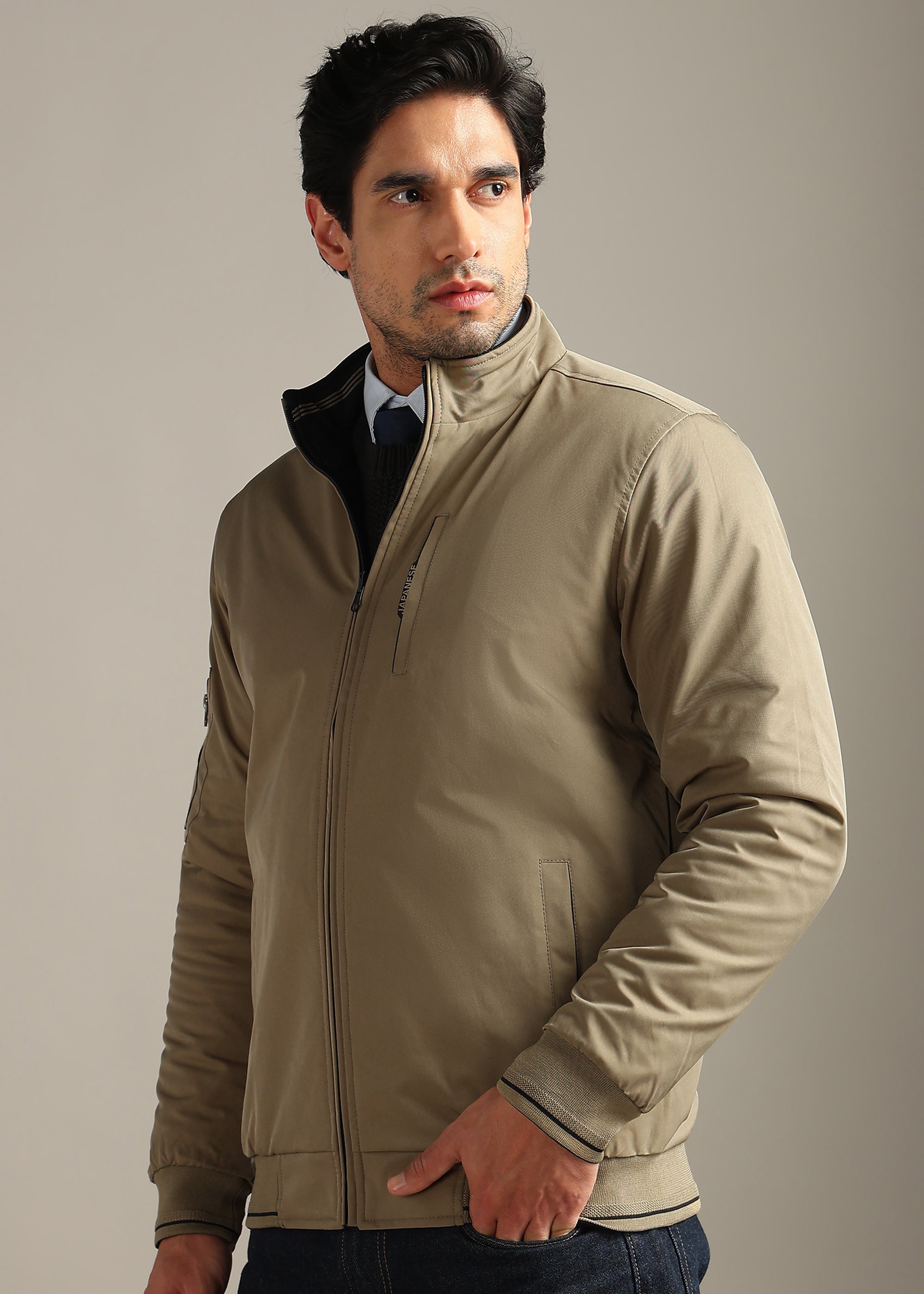 CAMEL SOLID REVERSIBLE MULTI POCKET FULL SLEEVE JACKET
