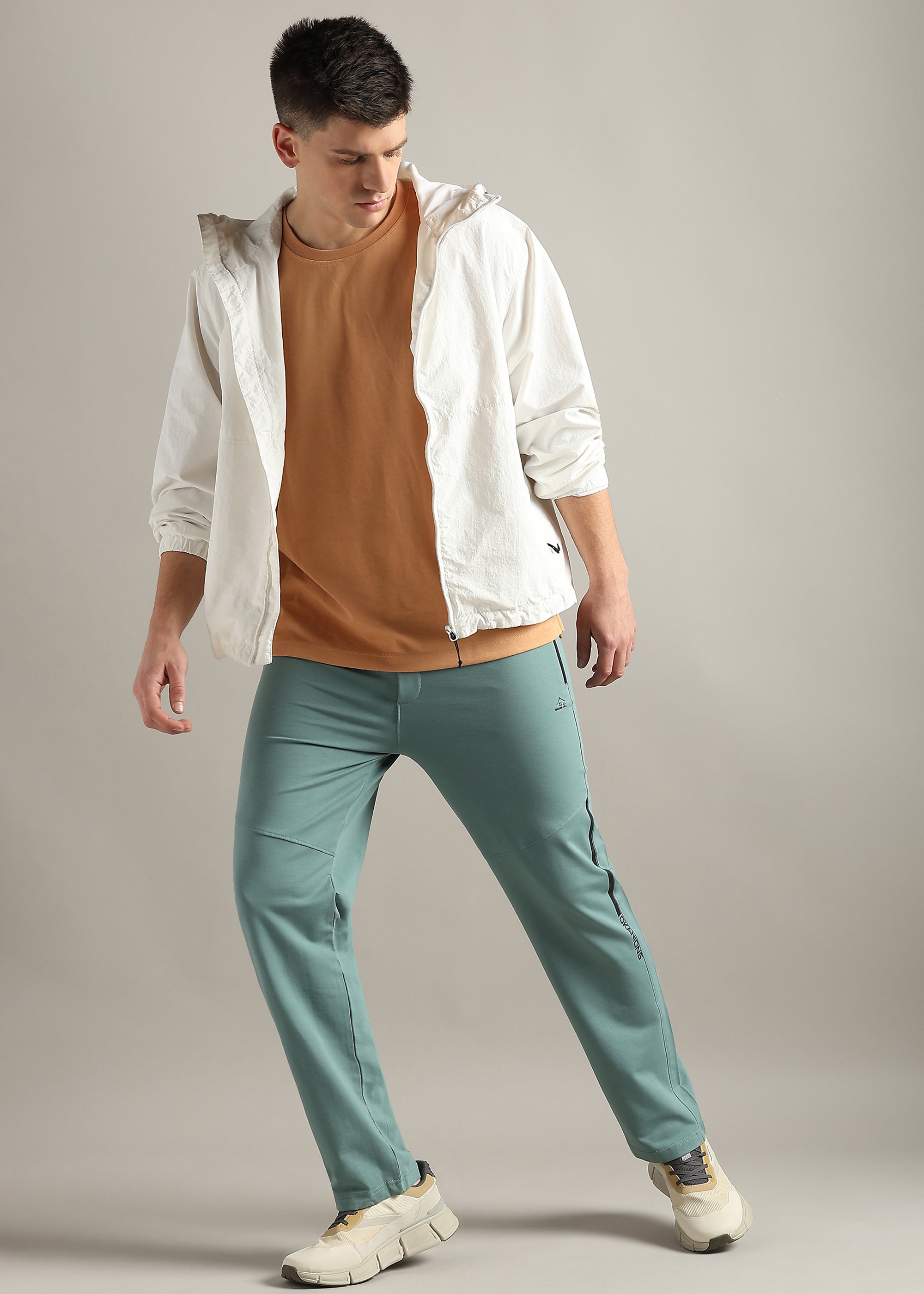 GREEN SOLID COTTON BLENDED ATHLEISURE PANT