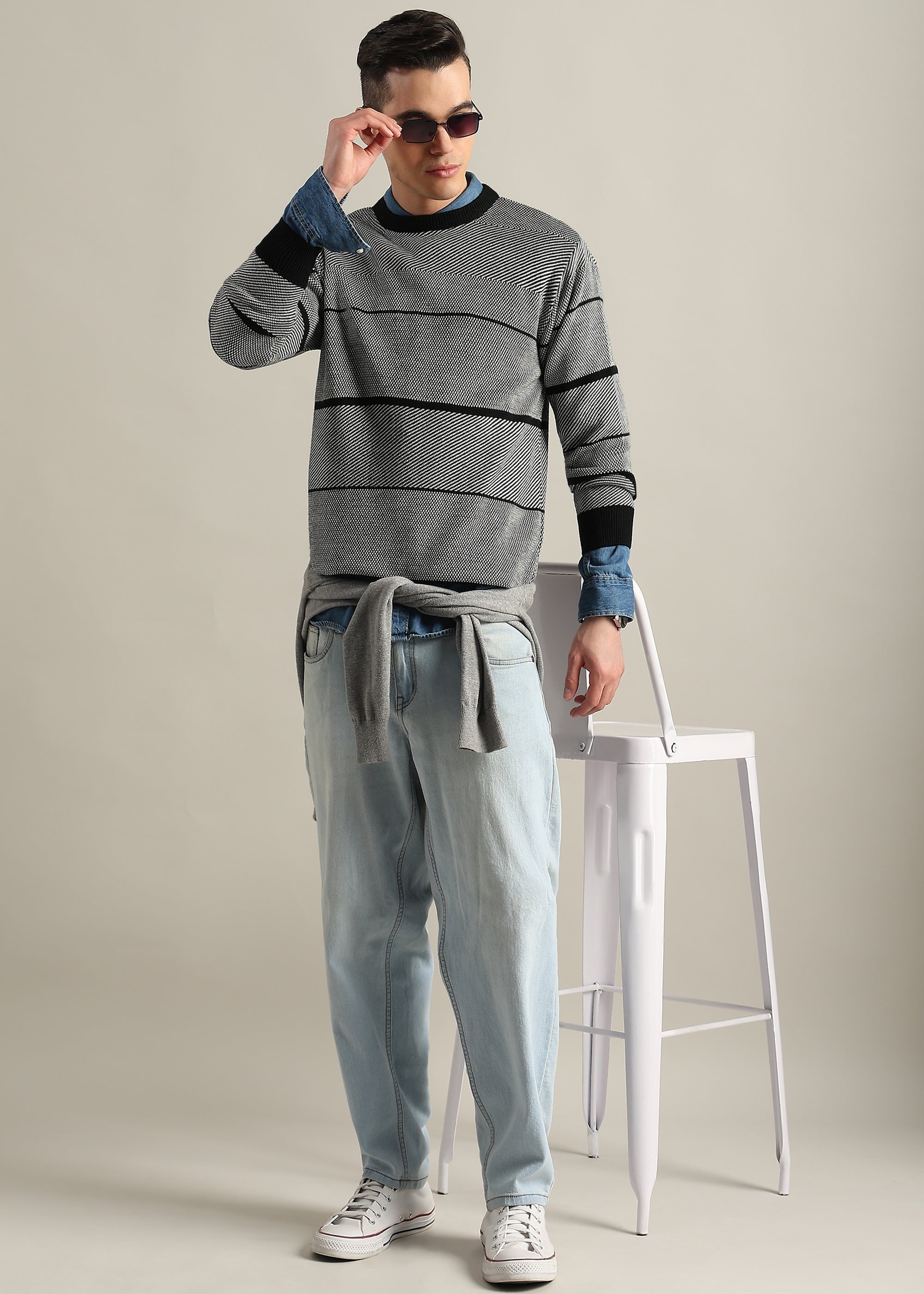 BLACK STRUCTURED CREW NECK SWEATER