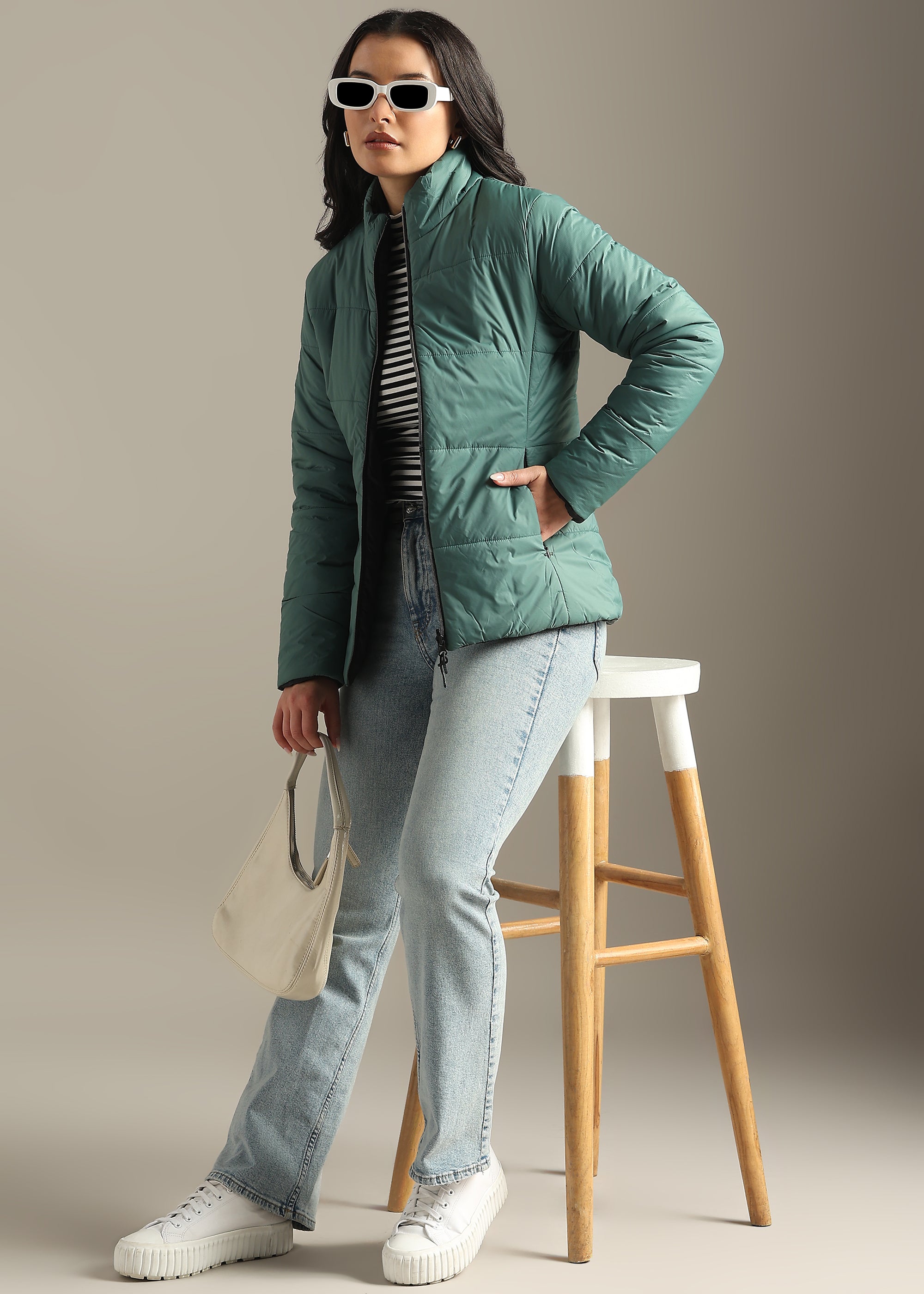 GREEN NYLON REVERSIBLE FULL SLEEVE JACKET