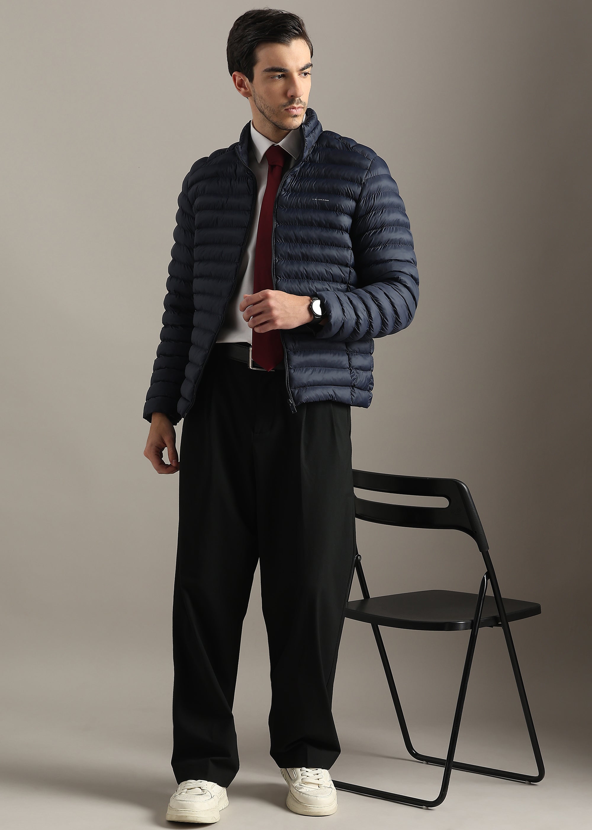 NAVY SOLID WEIGHTLESS WARMTH+PORTABLE FULL SLEEVE JACKET