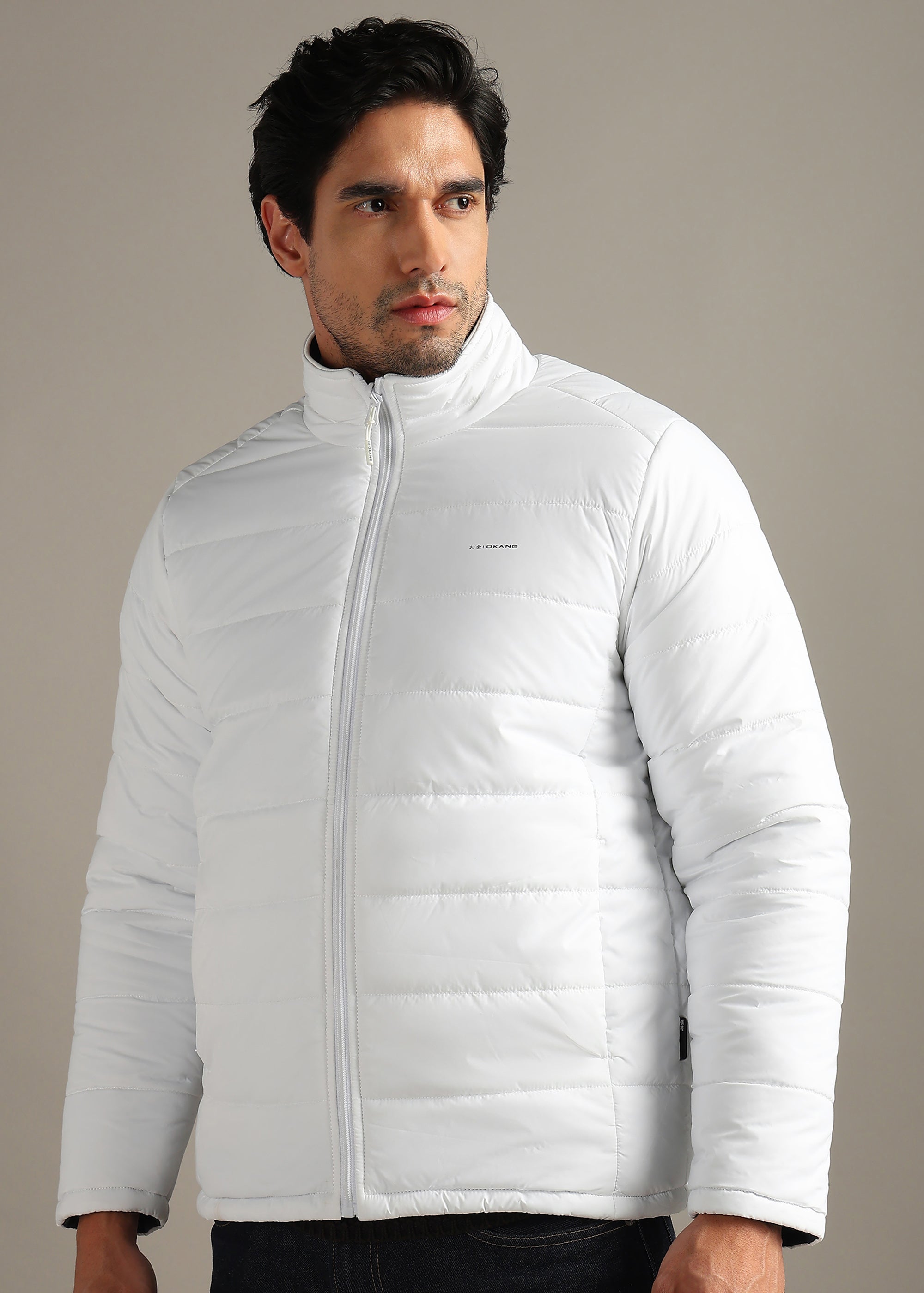 WHITE SOLID REVERSIBLE SUPER SOFT POLYFILL FULL SLEEVE JACKET