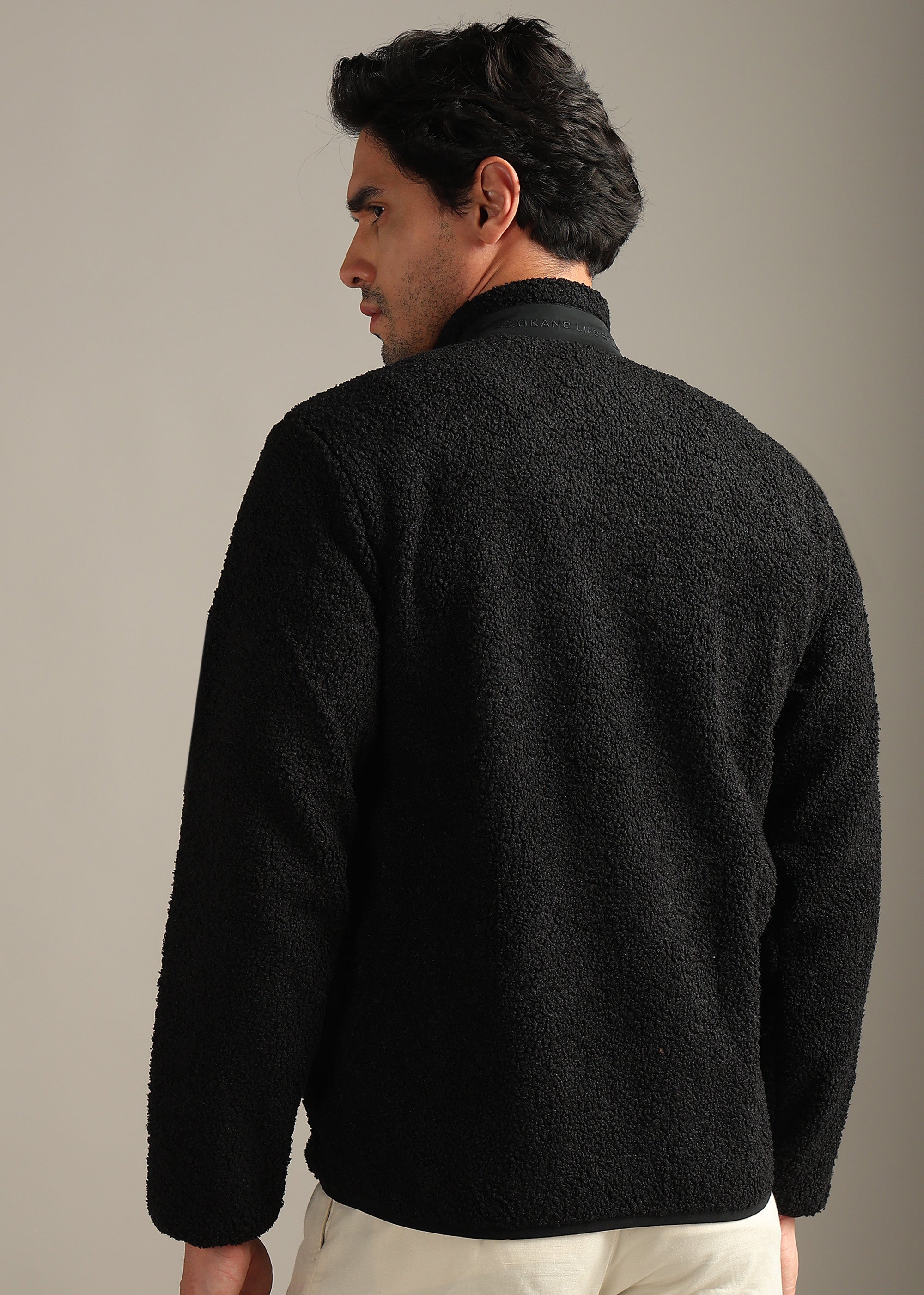 BLACK SOLID FOUX SHEARLING ZIPPER SWEAT SHIRT