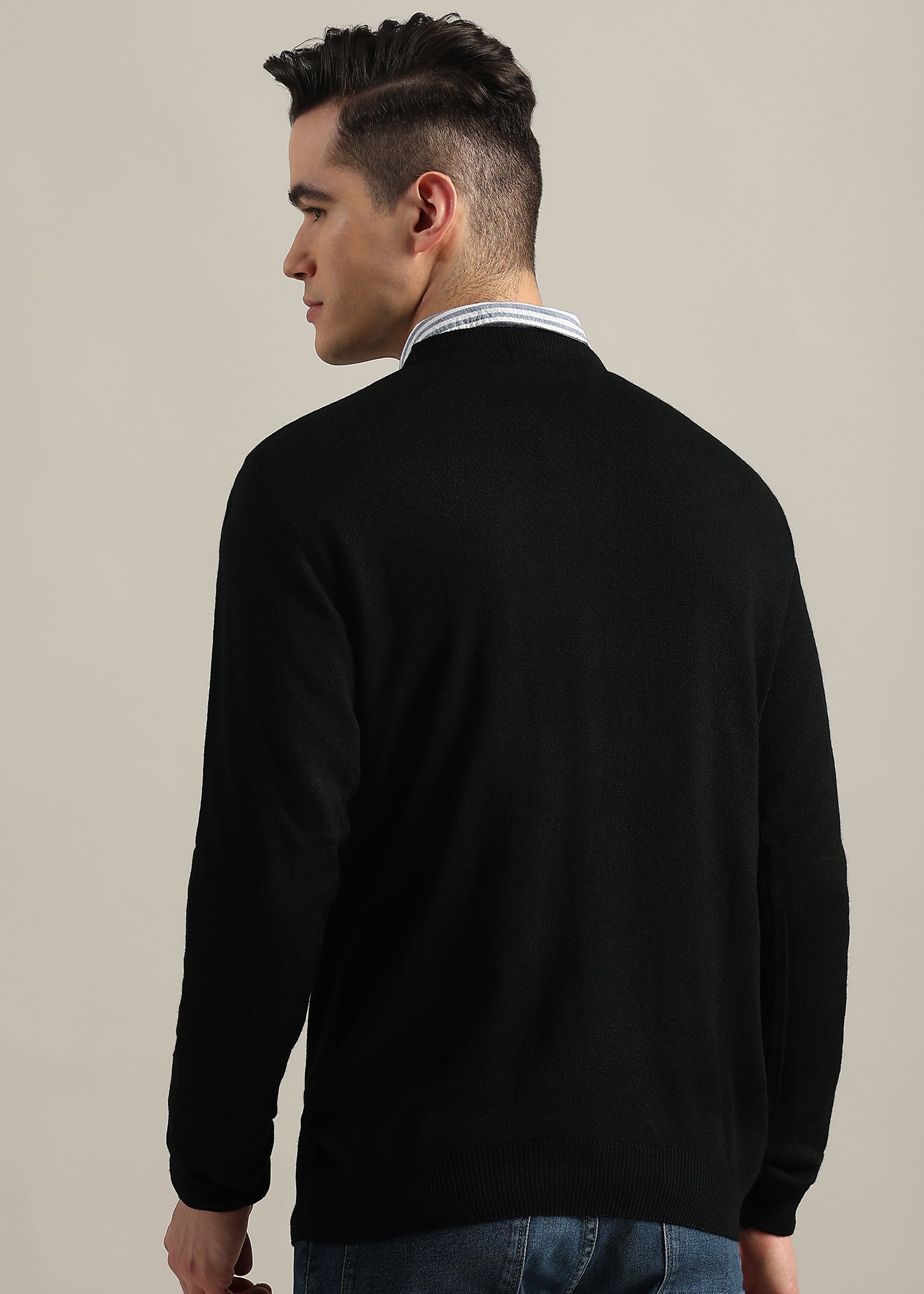 BLACK SOLID ACRYLIC ROUND NECK SWEATER