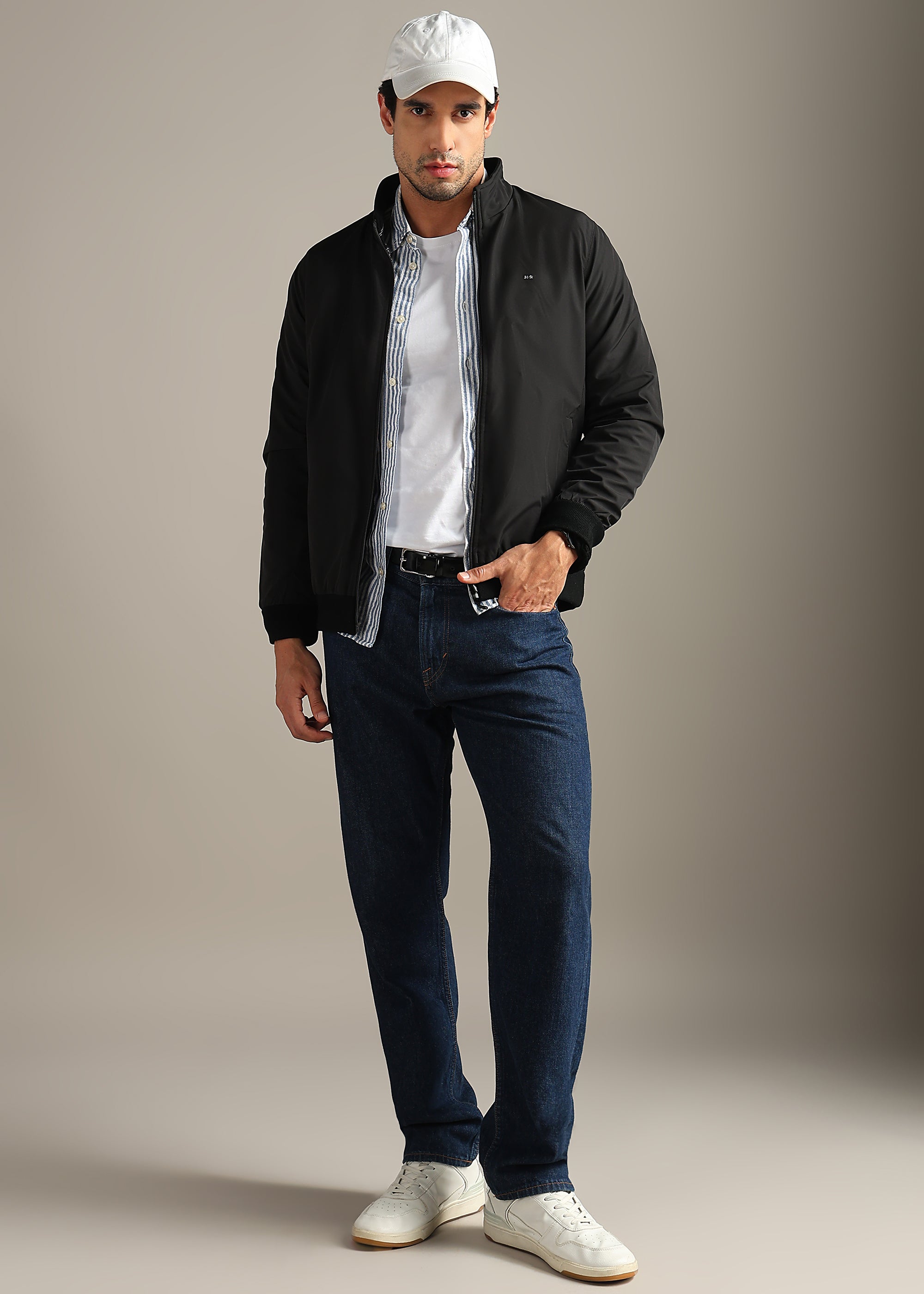 BLACK SOLID REVERSIBLE FULL SLEEVE JACKET WITH ENGINEERED SWEATER