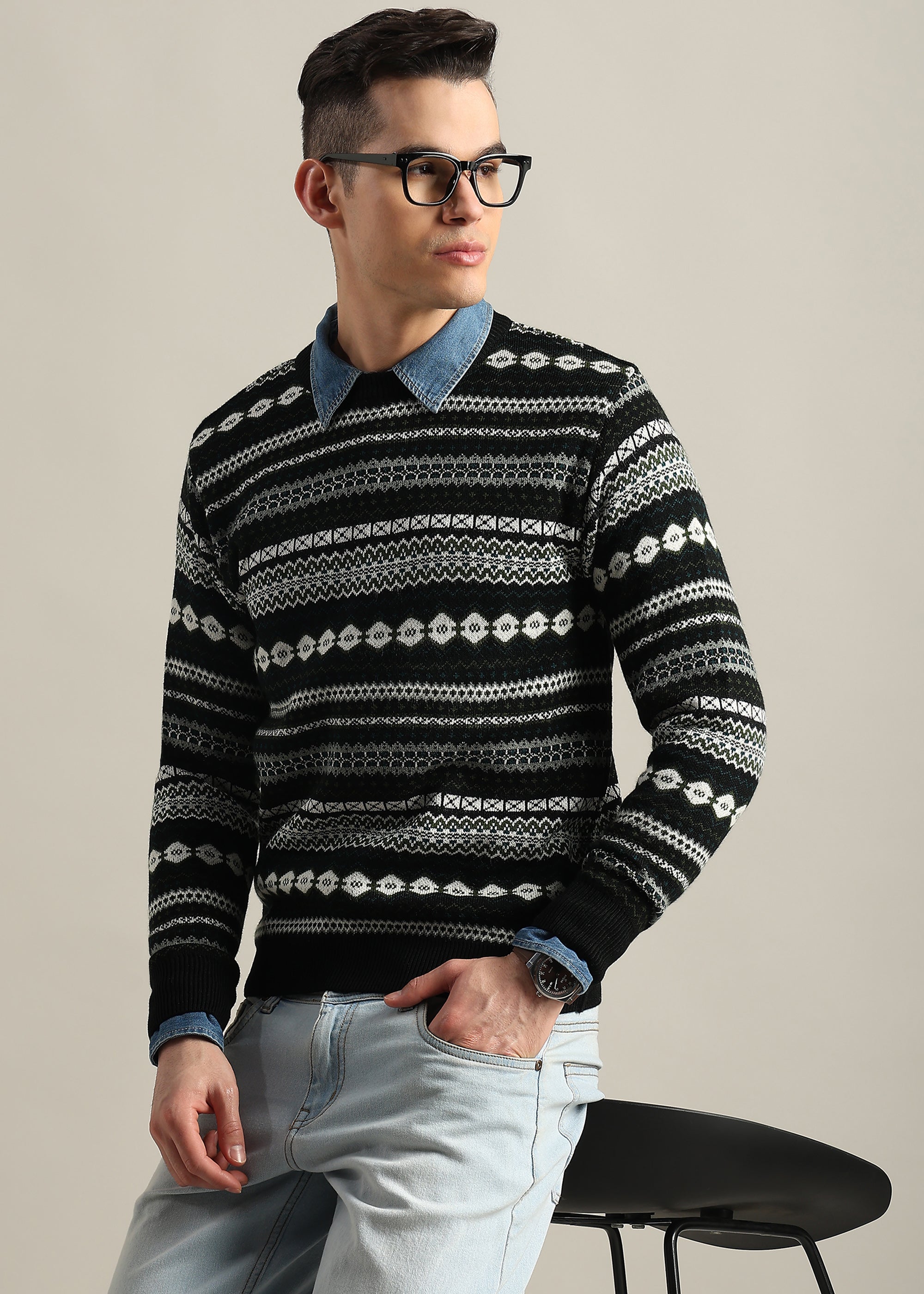 BLACK STRUCTURED CREW NECK SWEATER
