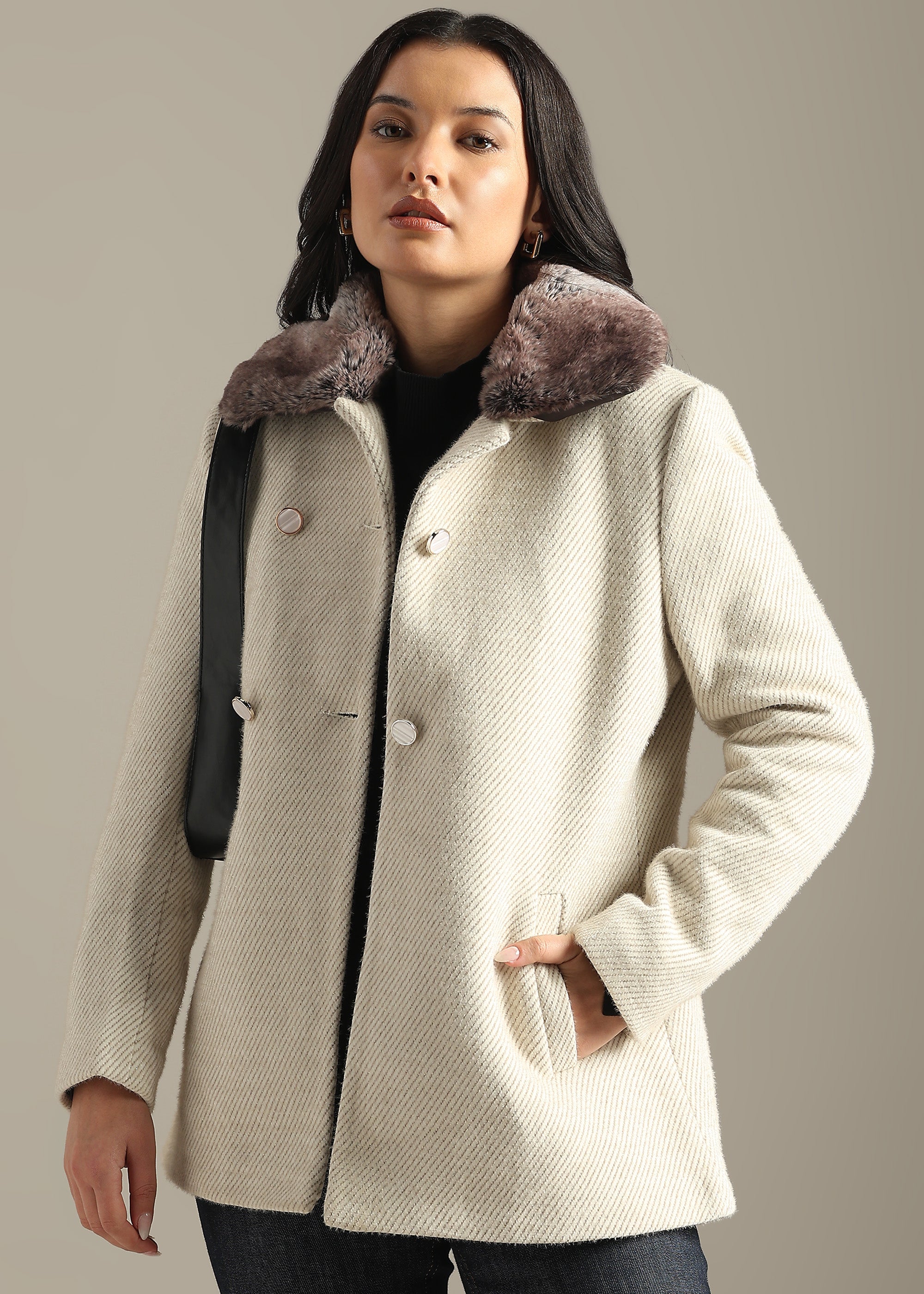 BEIGE STRUCTURED DETACHABLE FUR COLLAR COAT