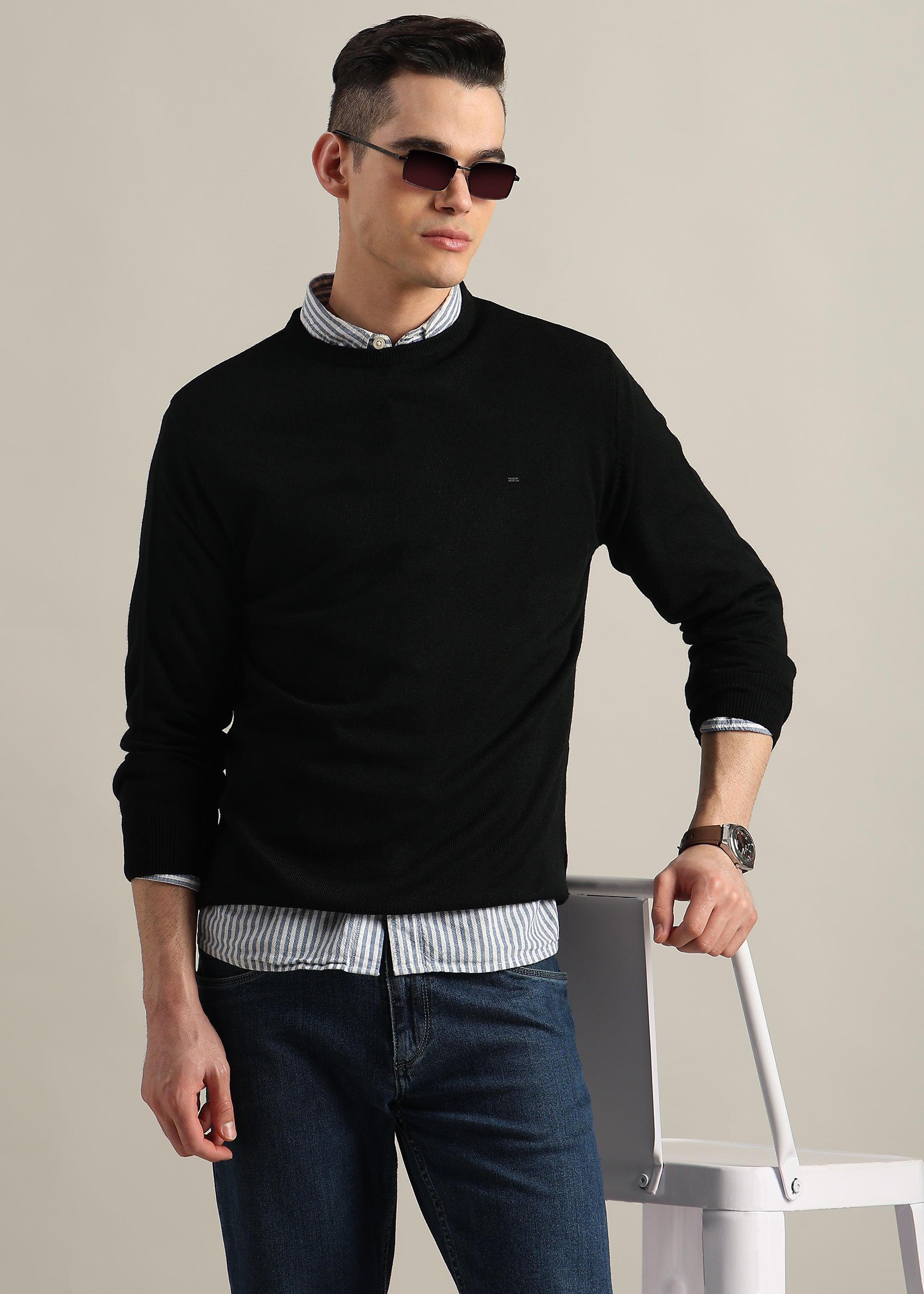 BLACK SOLID ACRYLIC ROUND NECK SWEATER
