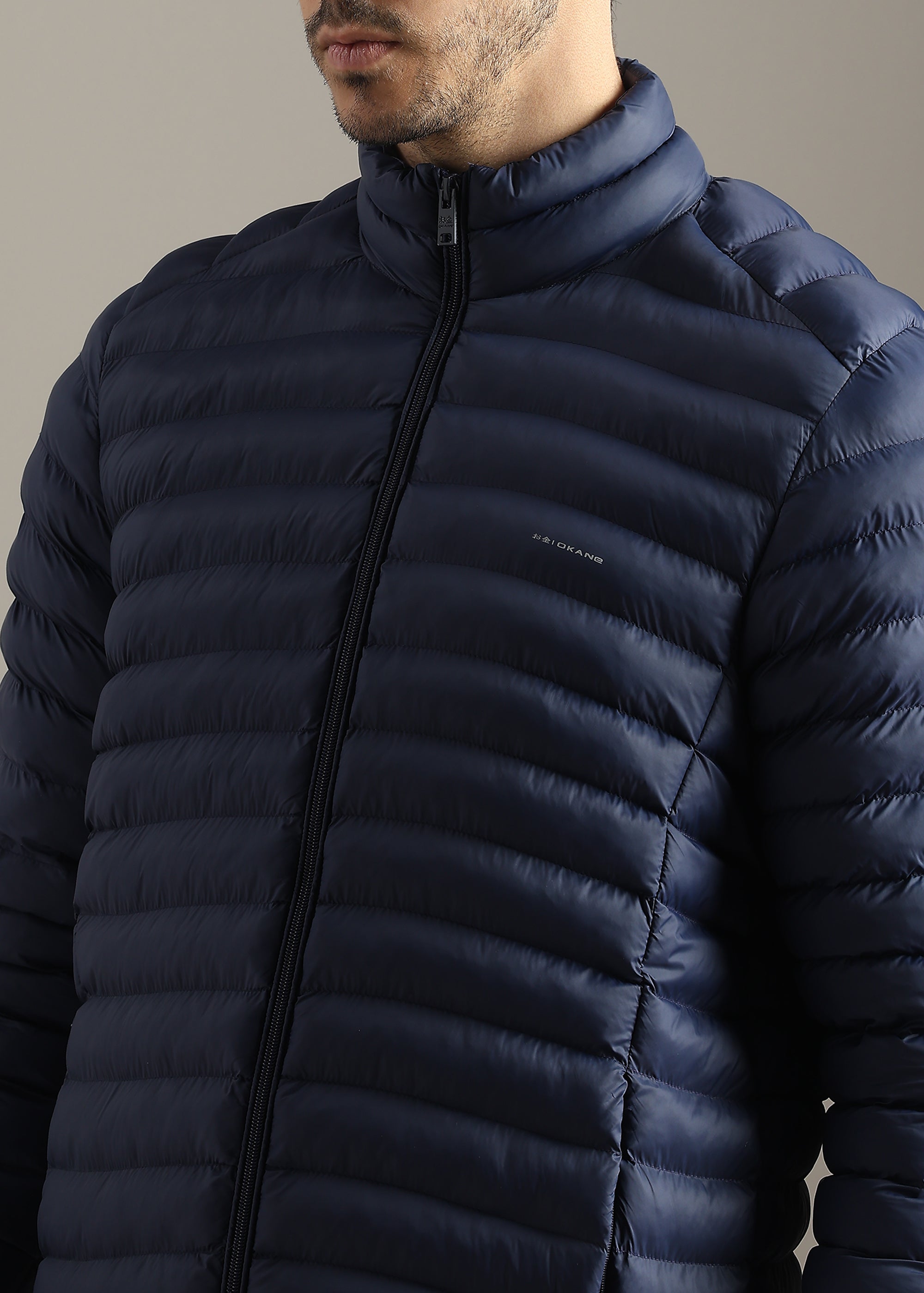 BLUE SOLID WEIGHTLESS WARMTH+PORTABLE FULL SLEEVE JACKET