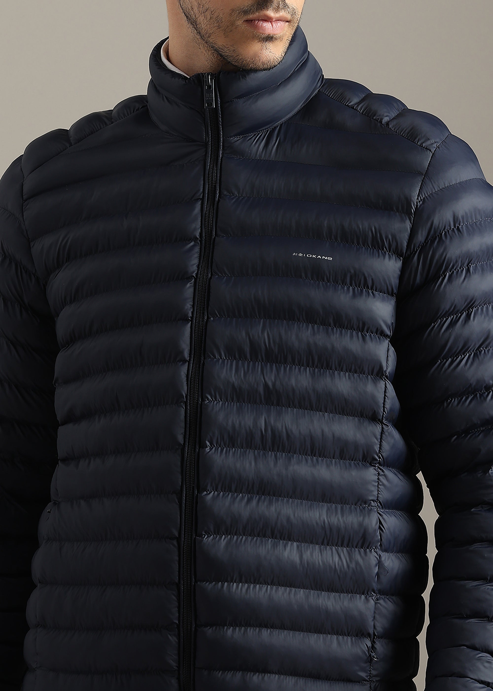 NAVY SOLID WEIGHTLESS WARMTH+PORTABLE FULL SLEEVE JACKET
