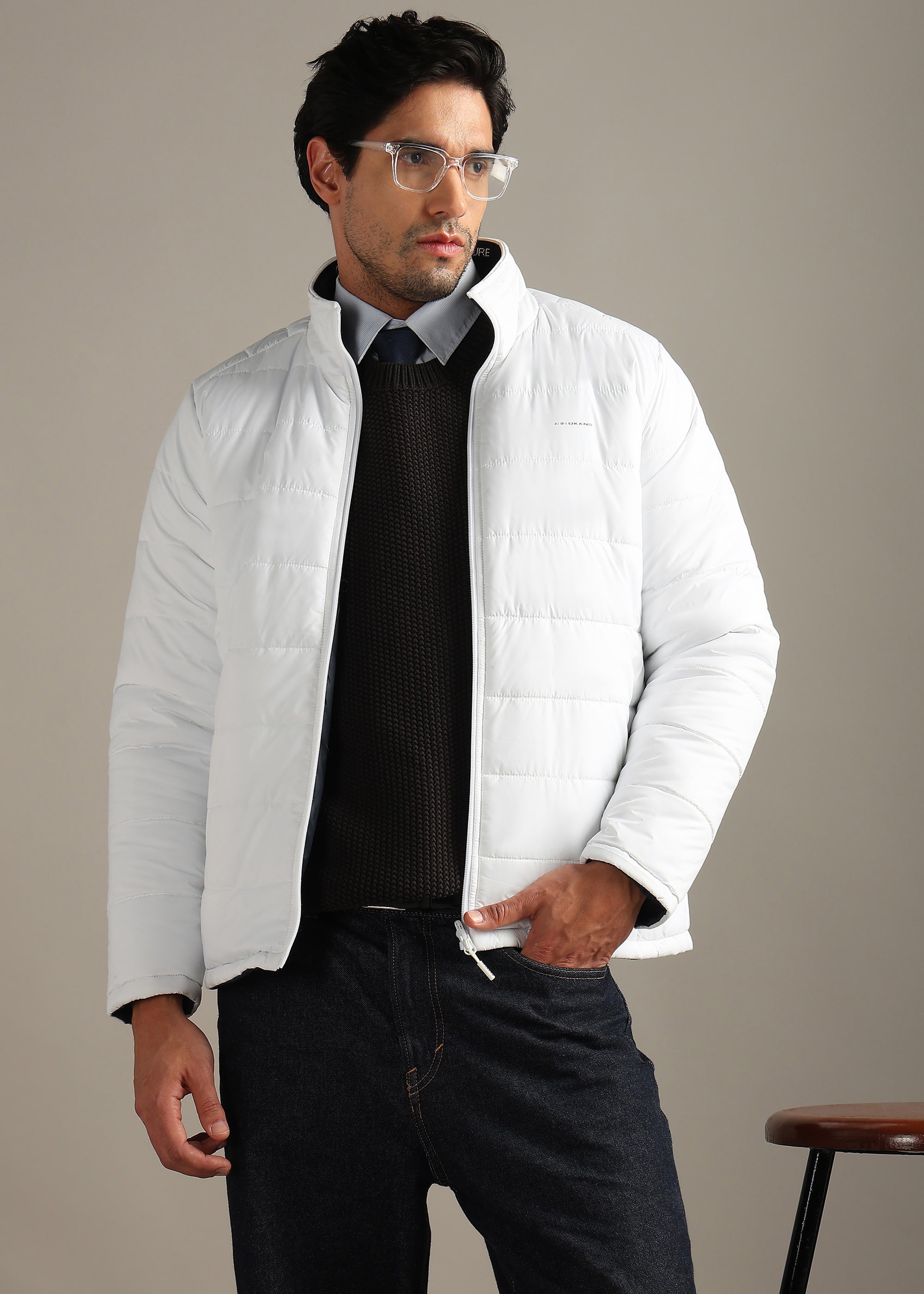 WHITE SOLID REVERSIBLE SUPER SOFT POLYFILL FULL SLEEVE JACKET
