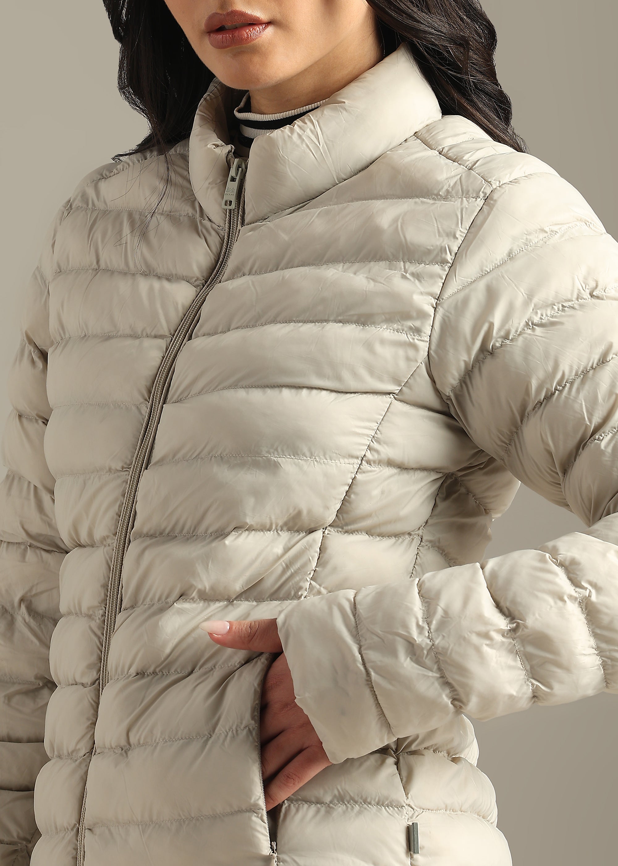 STONE SOLID POLYESTER PUFFER FULL SLEEVE JACKET