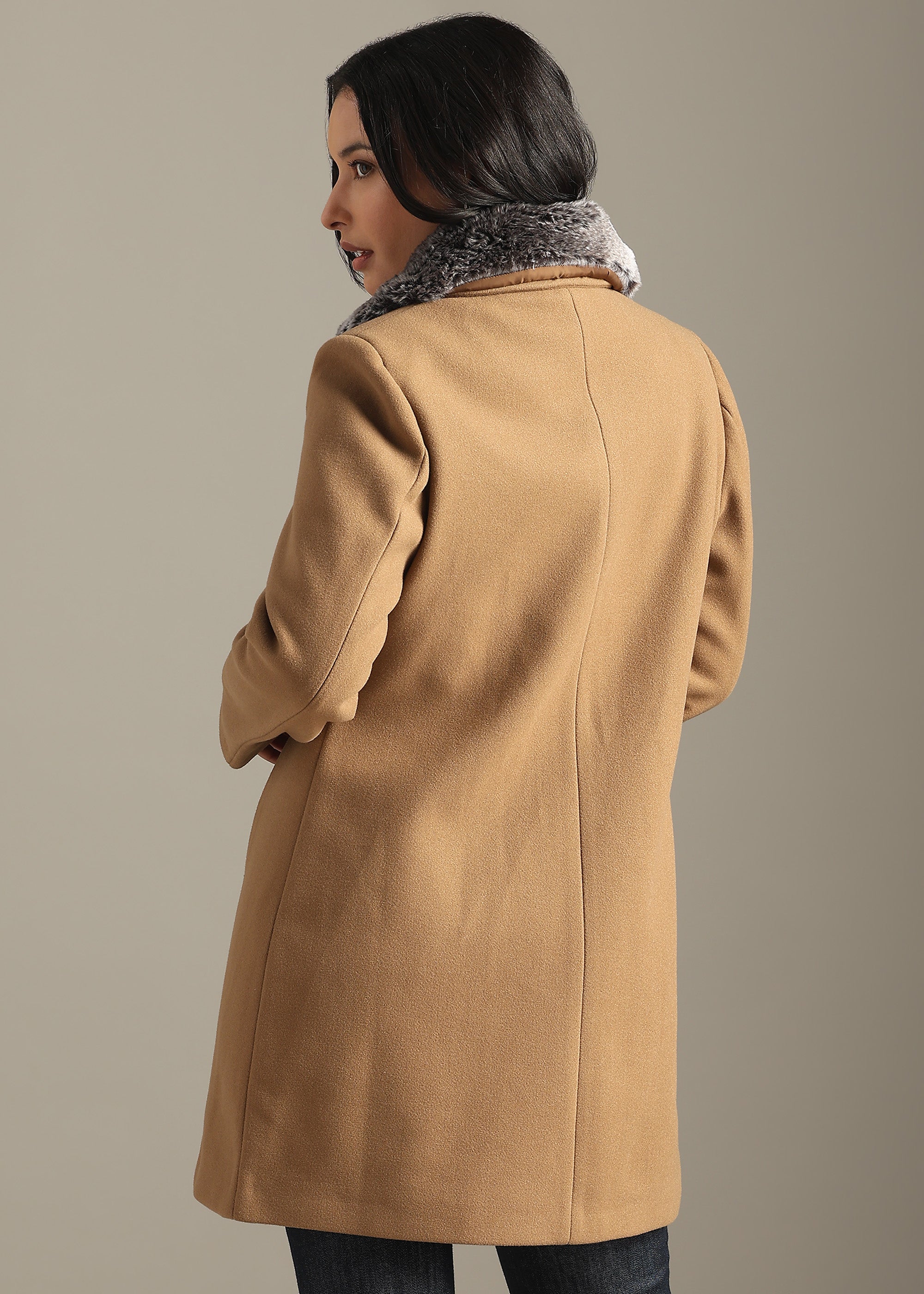 TAN DETACHABLE FUR COLLAR COAT