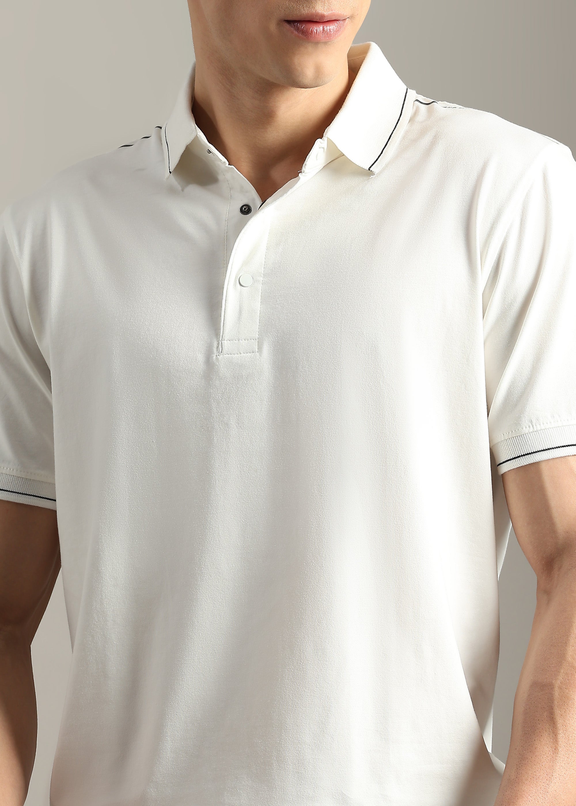 WHITE SOLID COTTON ELASTANE POLO TEE