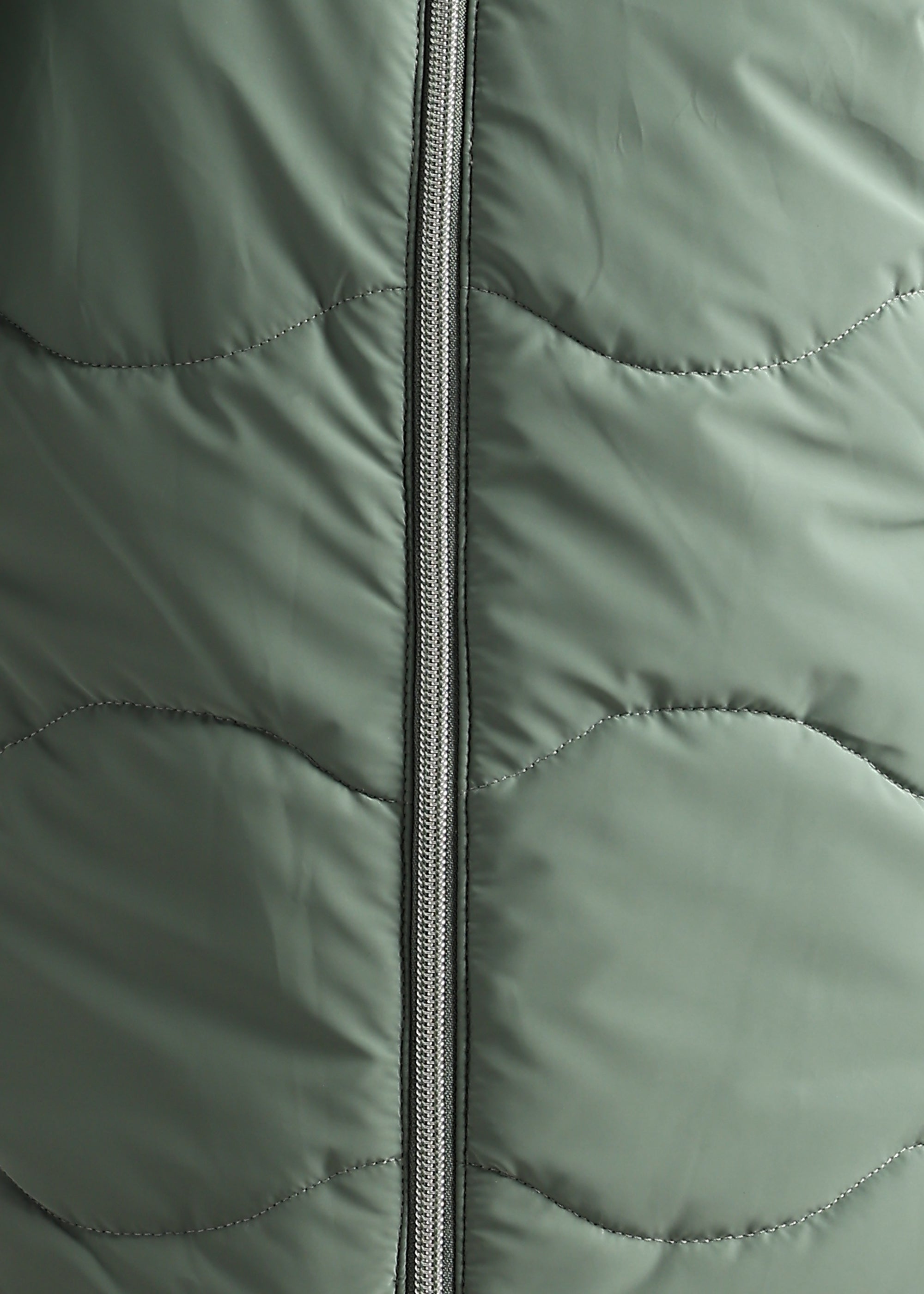 GREEN NYLON TRENDING SOFT QUALITY FULL SLEEVE JACKET