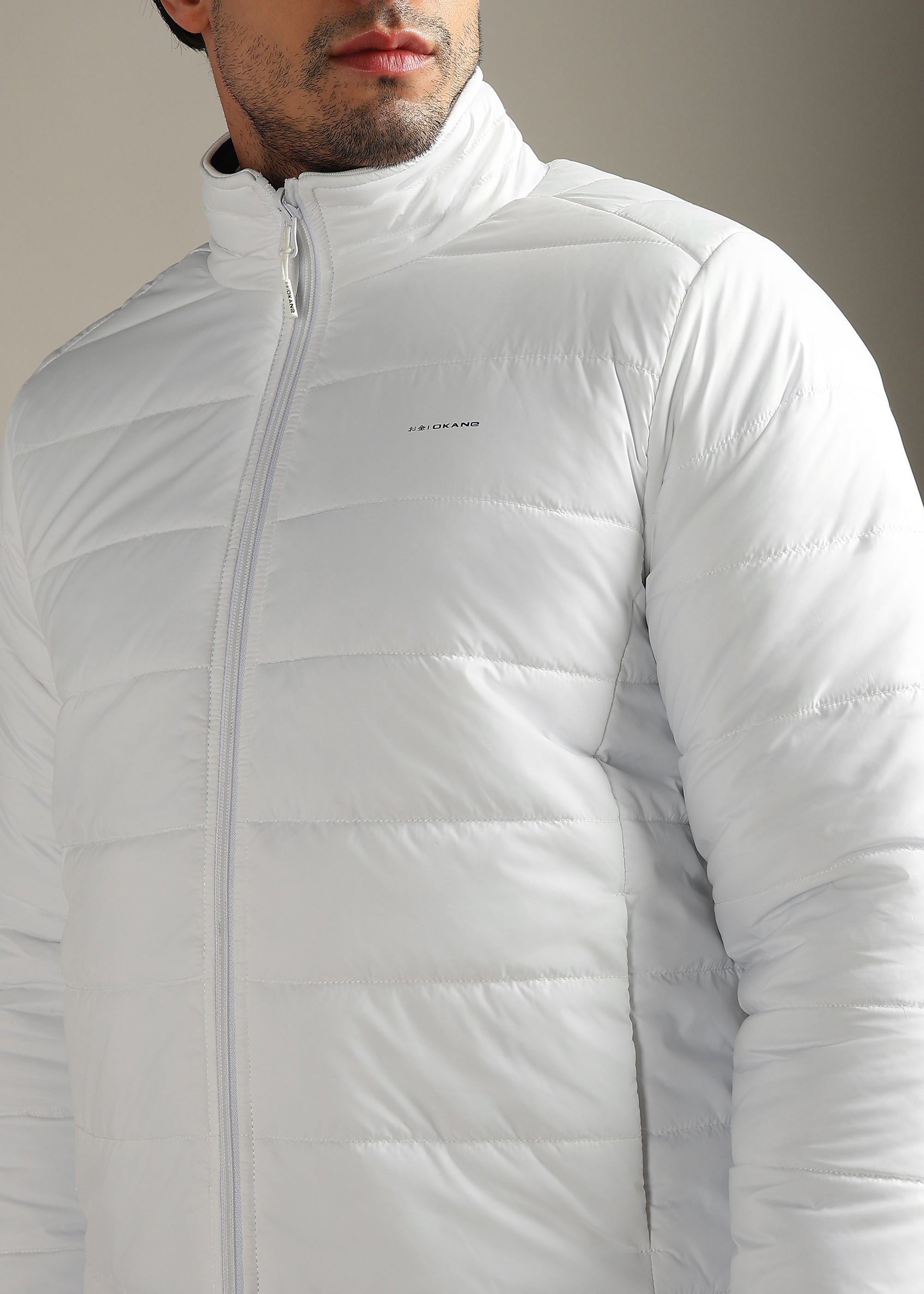 WHITE SOLID REVERSIBLE SUPER SOFT POLYFILL FULL SLEEVE JACKET