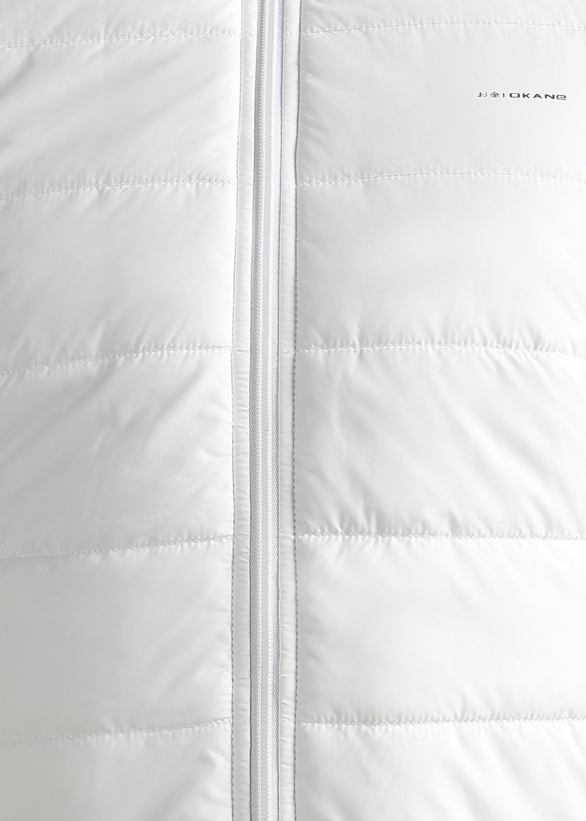 WHITE SOLID REVERSIBLE SUPER SOFT POLYFILL FULL SLEEVE JACKET