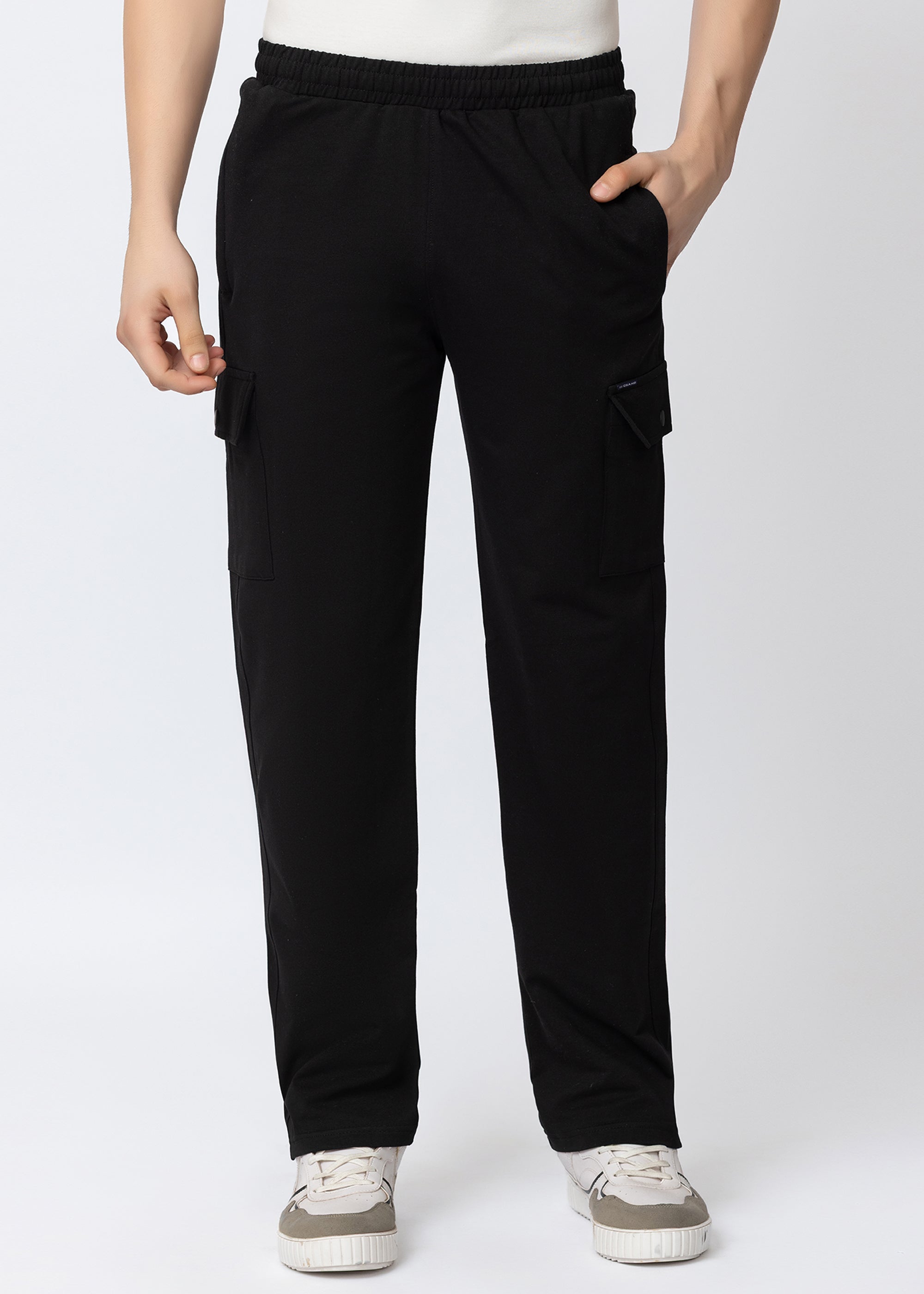BLACK COMFORT FIT KNITTED CARGO PANT