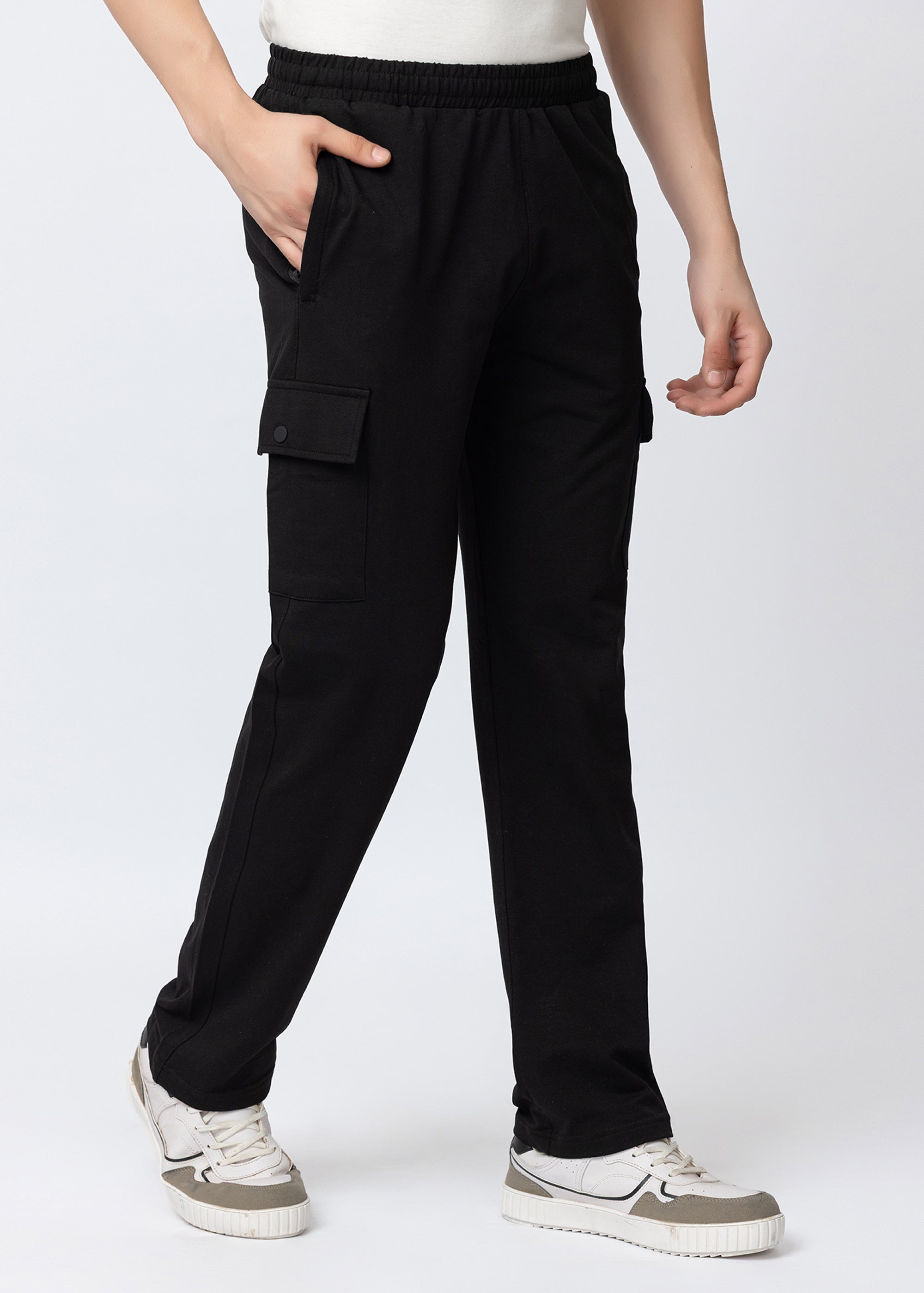 BLACK COMFORT FIT KNITTED CARGO PANT