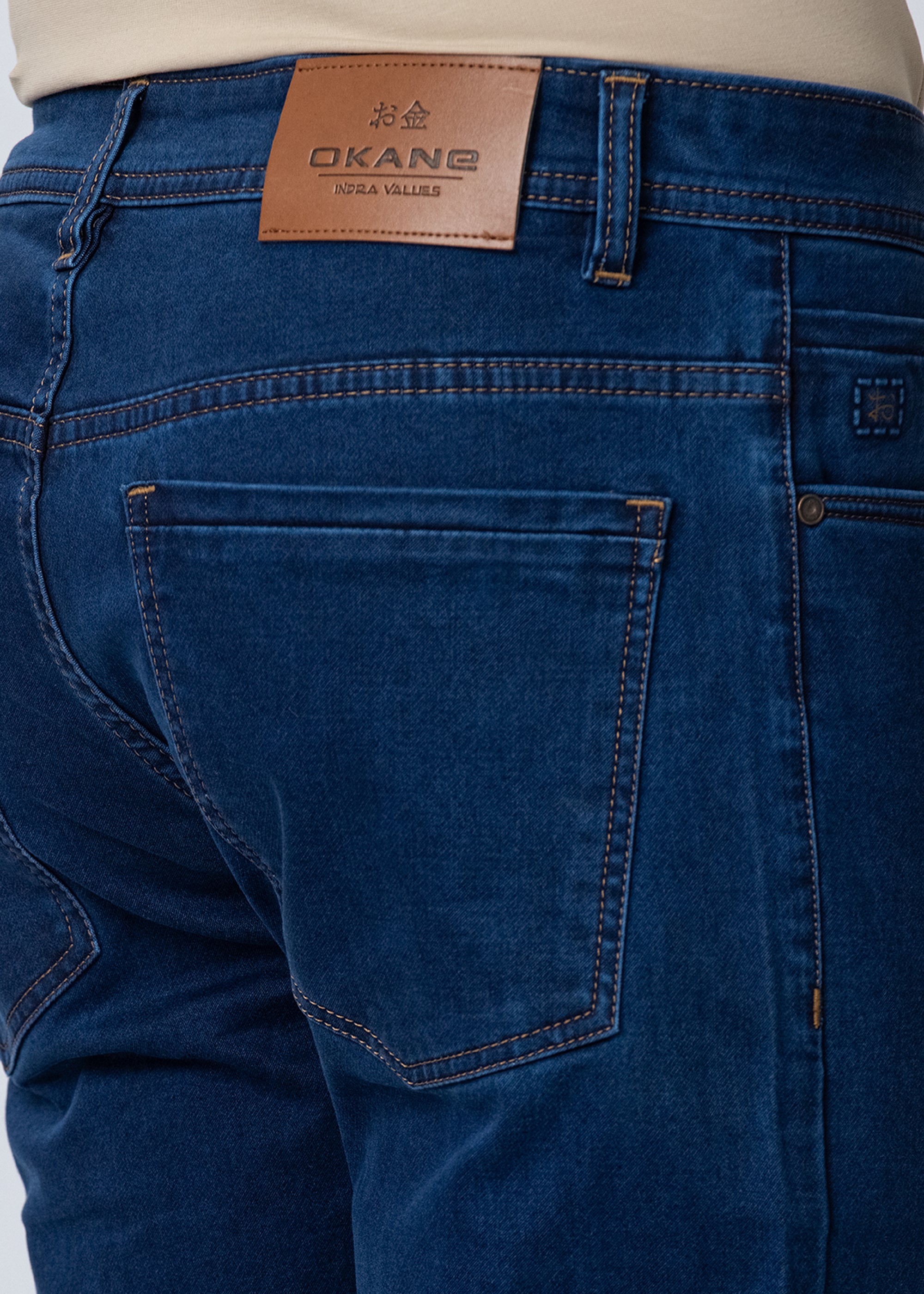 Men Straight Fit Mid Rise Denim Jeans