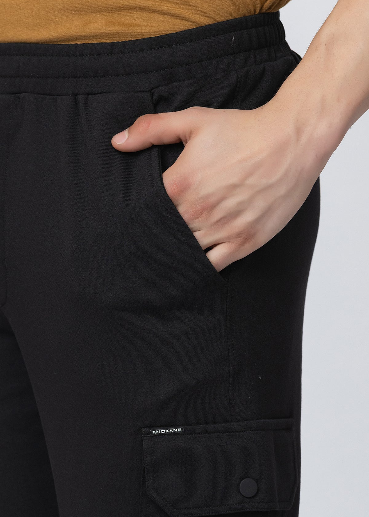 BLACK COMFORT FIT KNITTED CARGO PANT