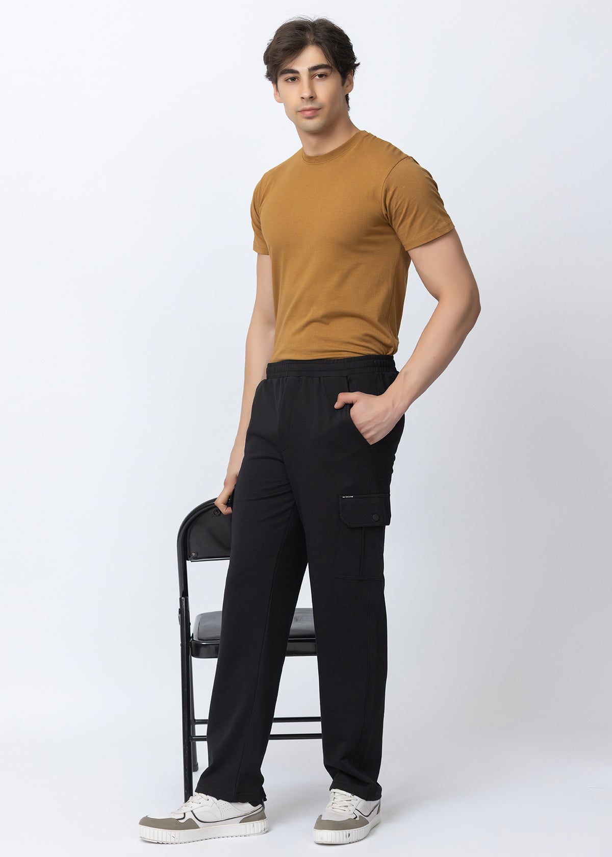 BLACK COMFORT FIT KNITTED CARGO PANT