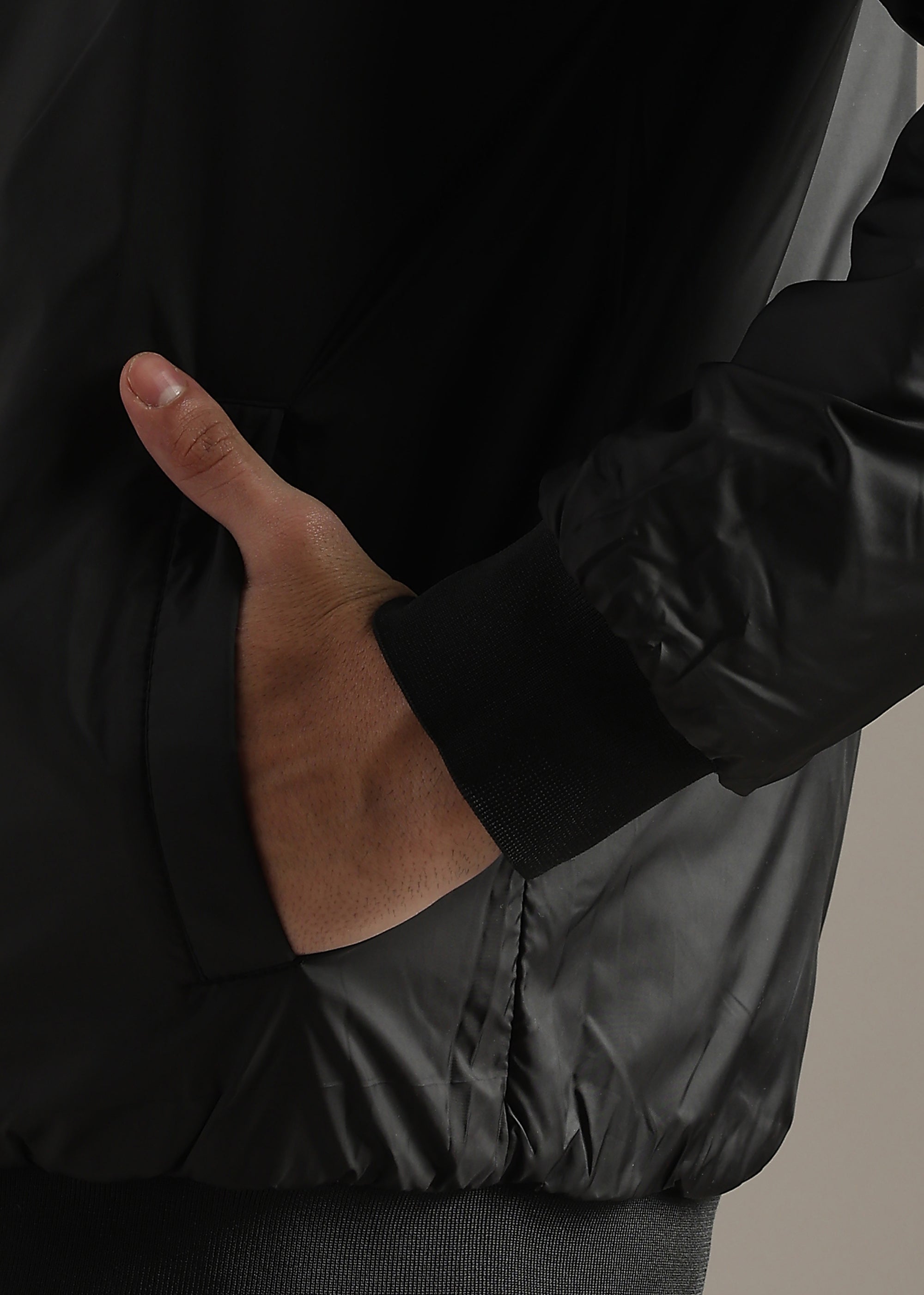 GREEN SOLID REVERSIBLE FAUX COTTON FULL SLEEVE JACKET