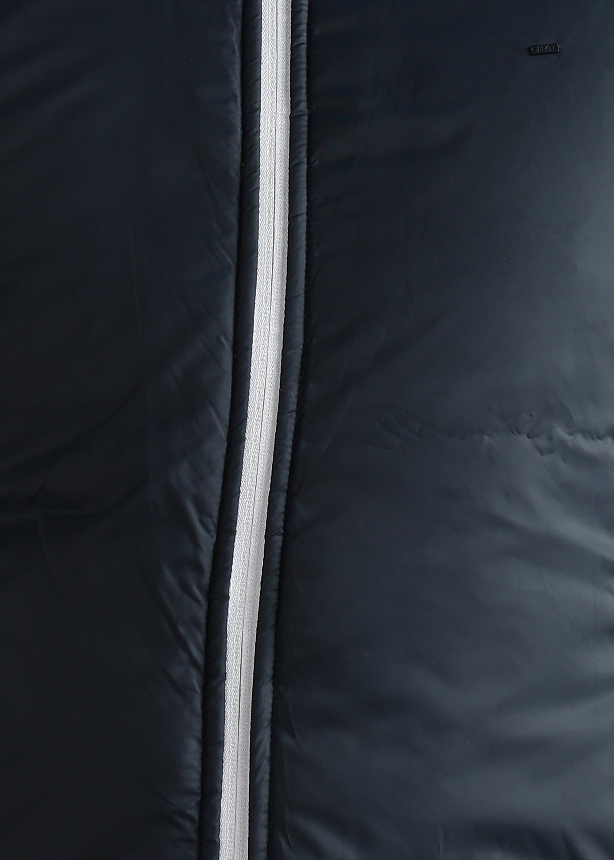 WHITE SOLID  REVERSIBLE SUPER SOFT POLYFILL FULL SLEEVE JACKET