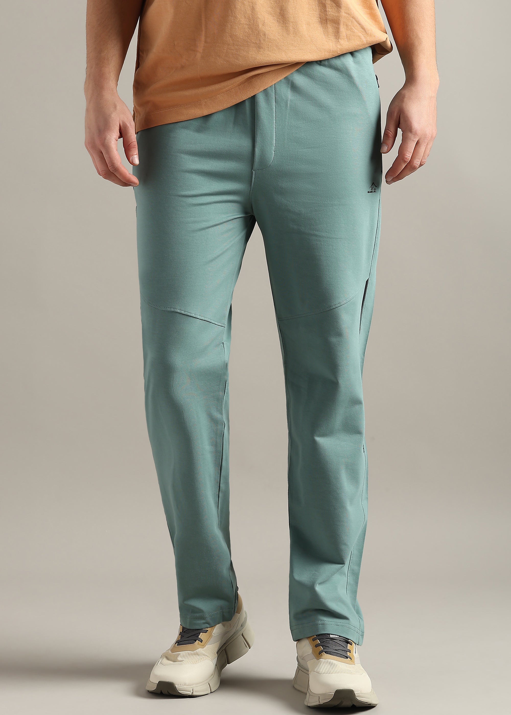GREEN SOLID COTTON BLENDED ATHLEISURE PANT