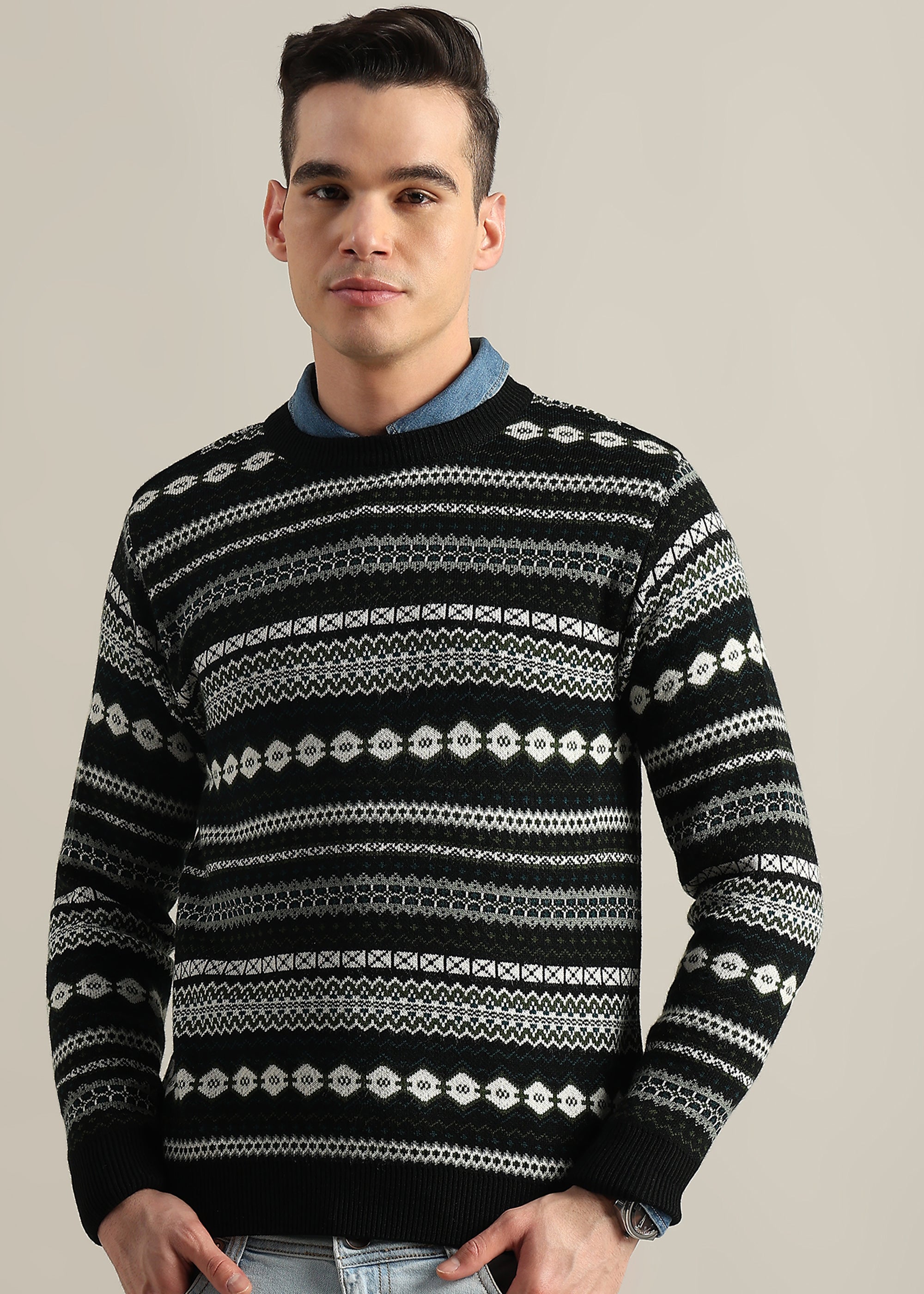 BLACK STRUCTURED CREW NECK SWEATER