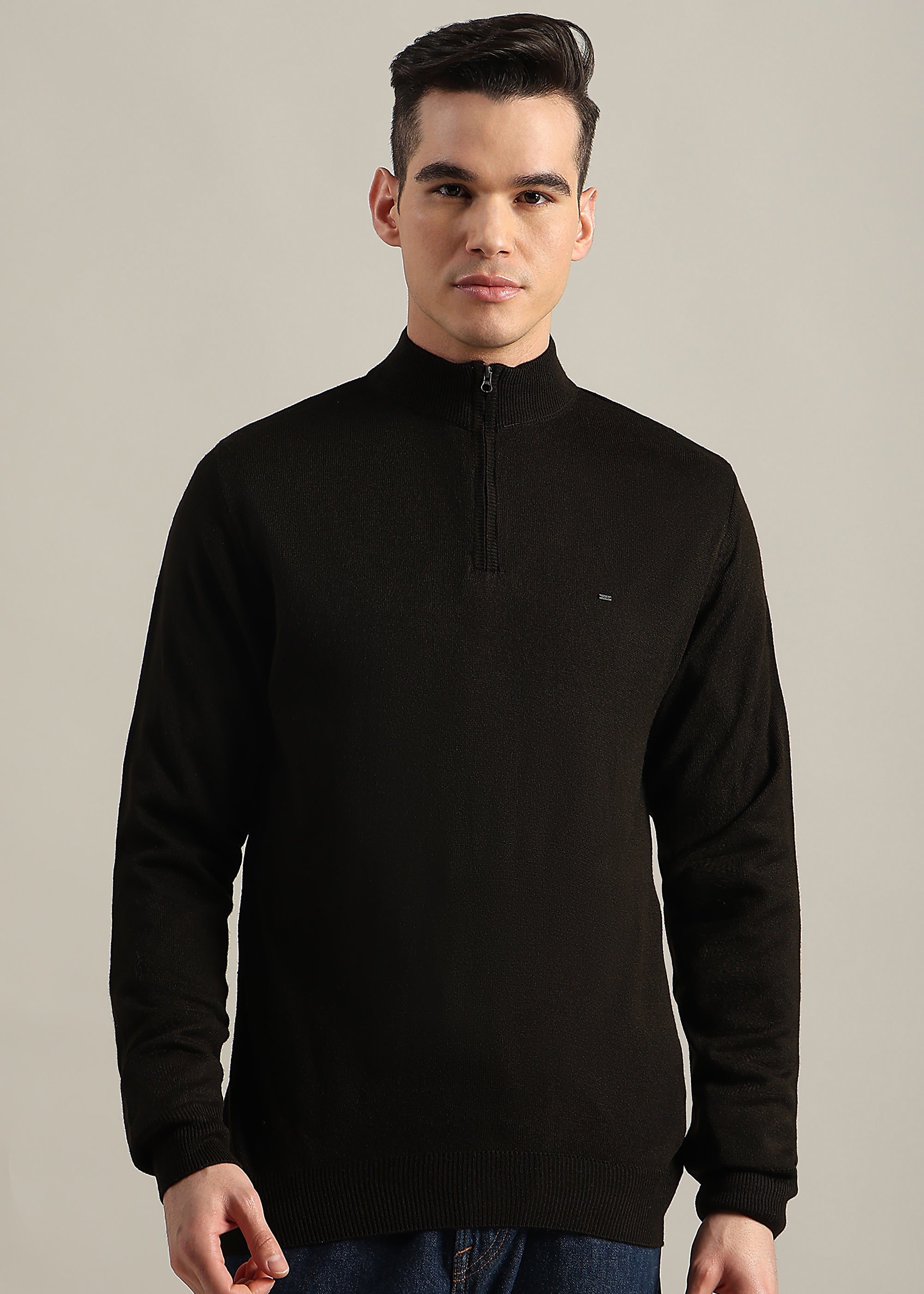 COFFEE SOLID ACRYLIC TURTLE NECK SWEATER