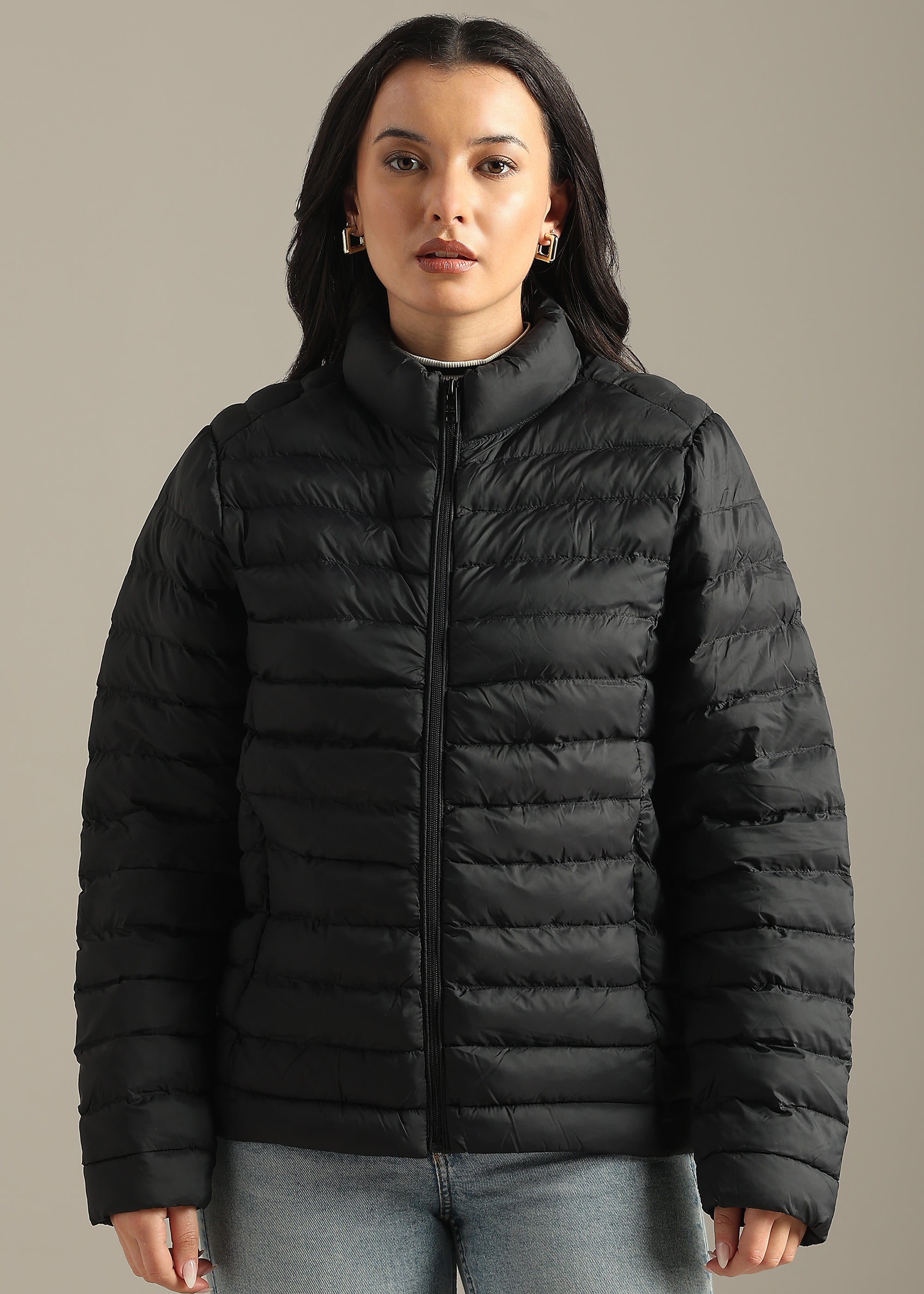 BLACK SOLID POLYESTER PUFFER FULL SLEEVE JACKET