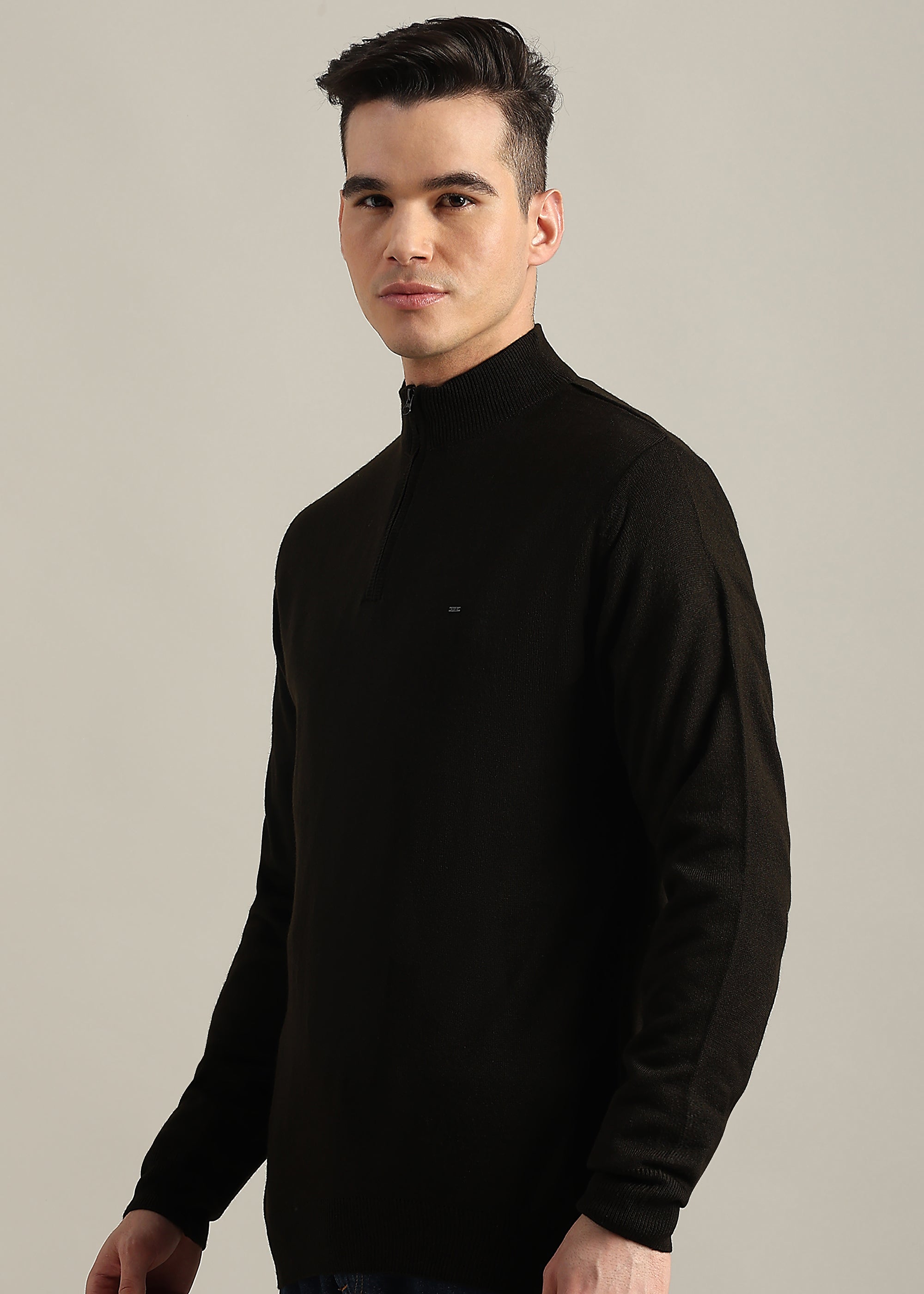 COFFEE SOLID ACRYLIC TURTLE NECK SWEATER