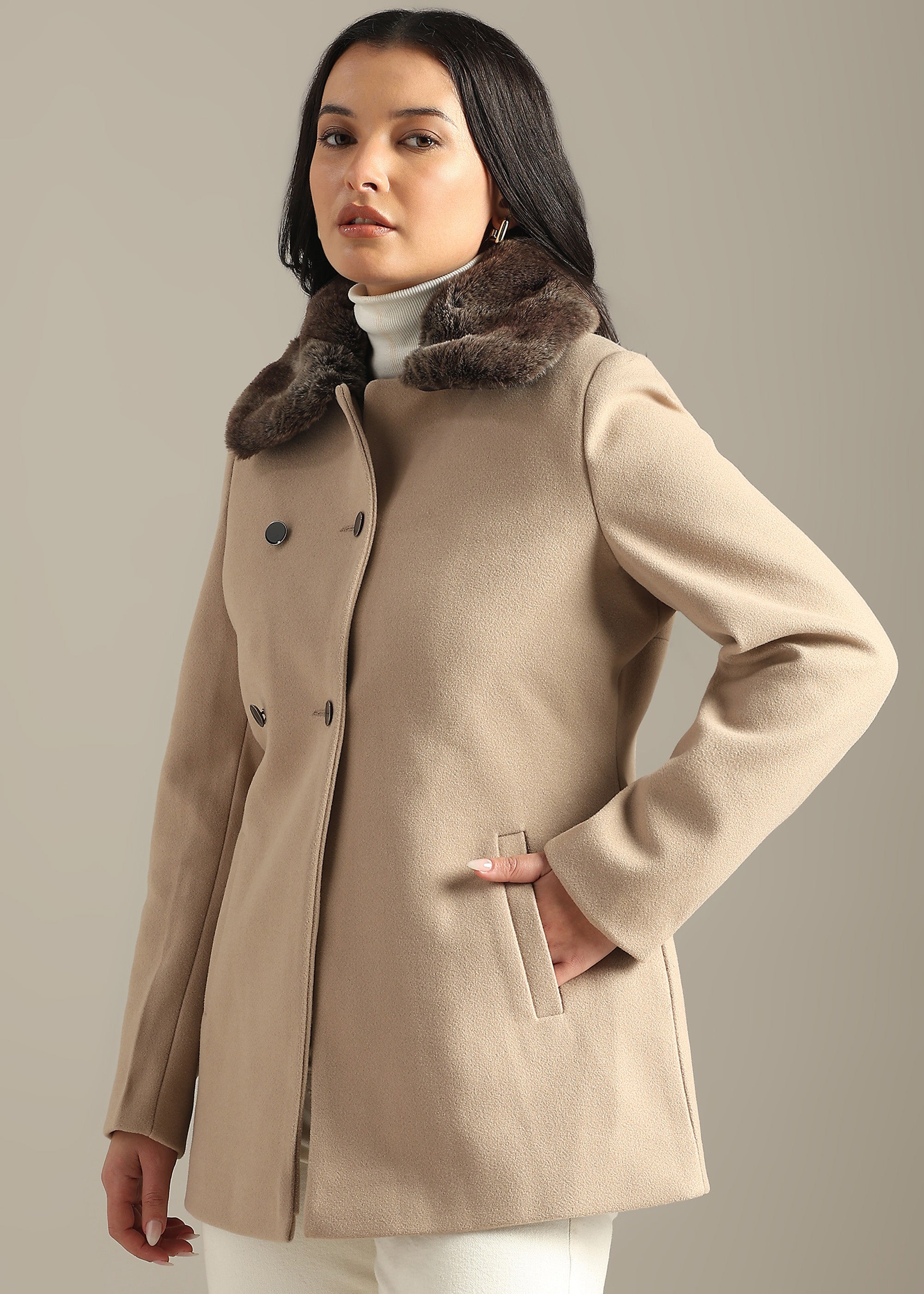BEIGE ESSENTIAL DETACHABLE FUR COLLAR COAT