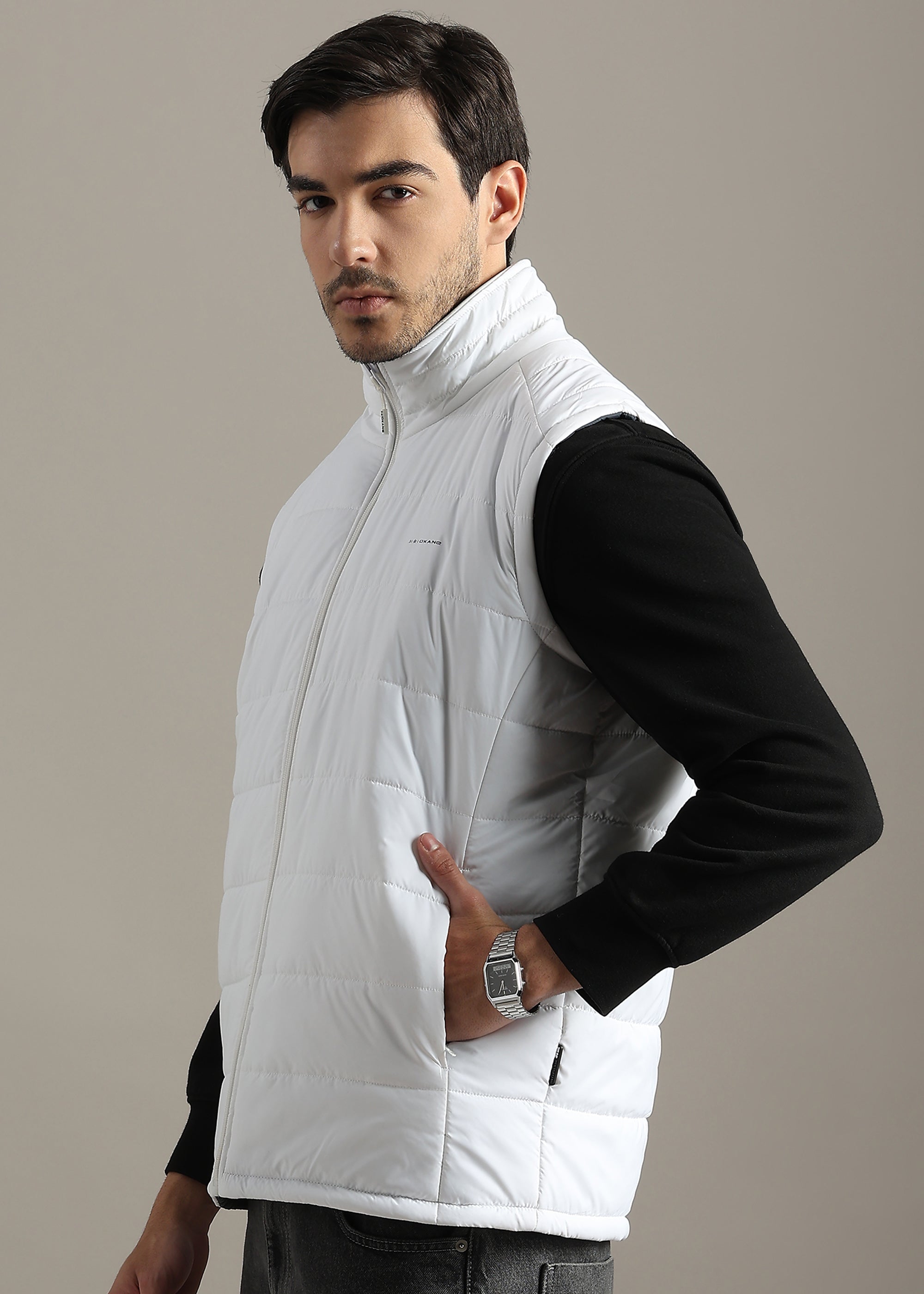 WHITE SOLID NYLON REVERSIBLE SUPER SOFT GILET