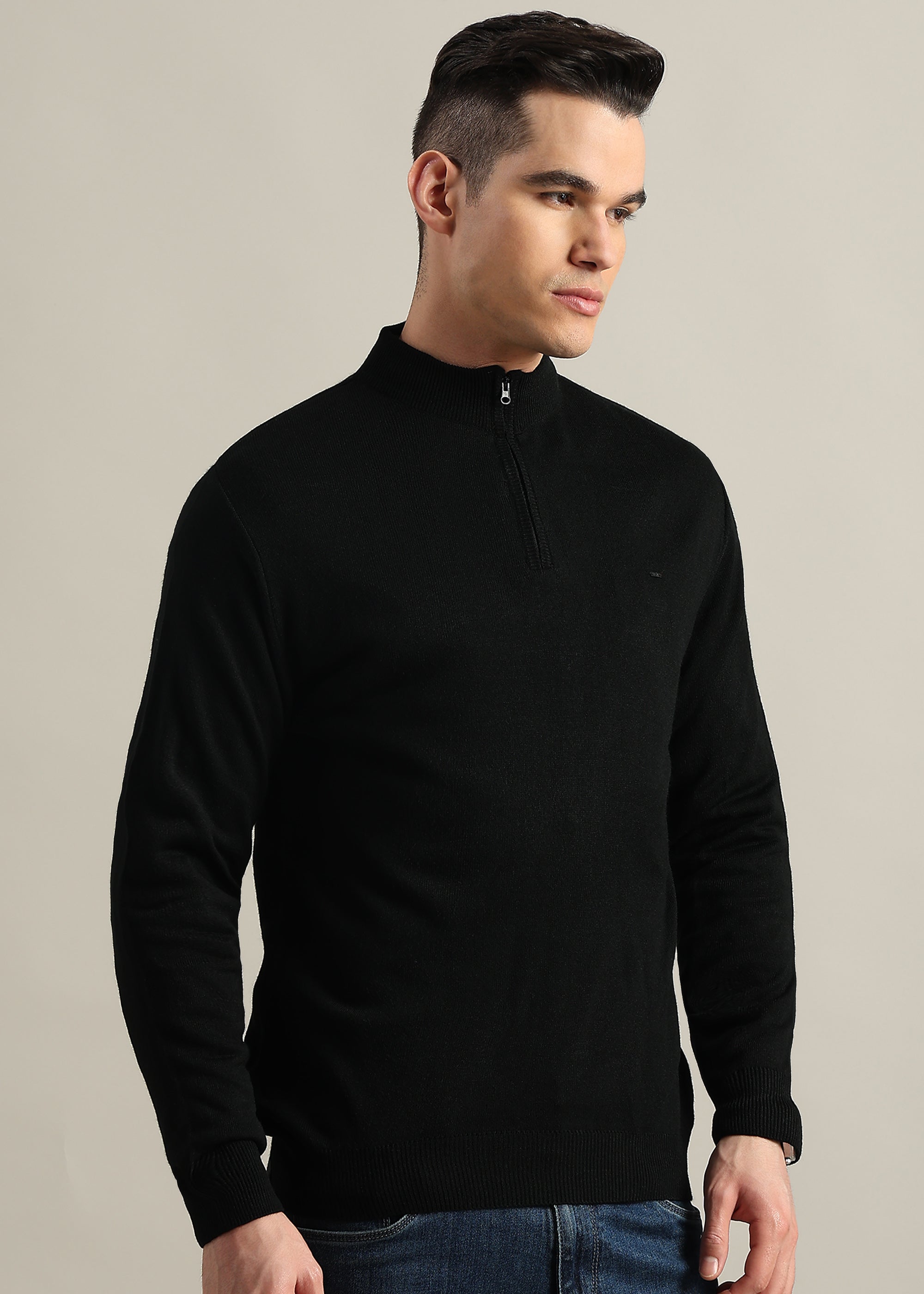 BLACK SOLID ACRYLIC TURTLE NECK SWEATER